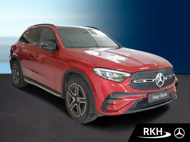 Mercedes-Benz GLC view 2