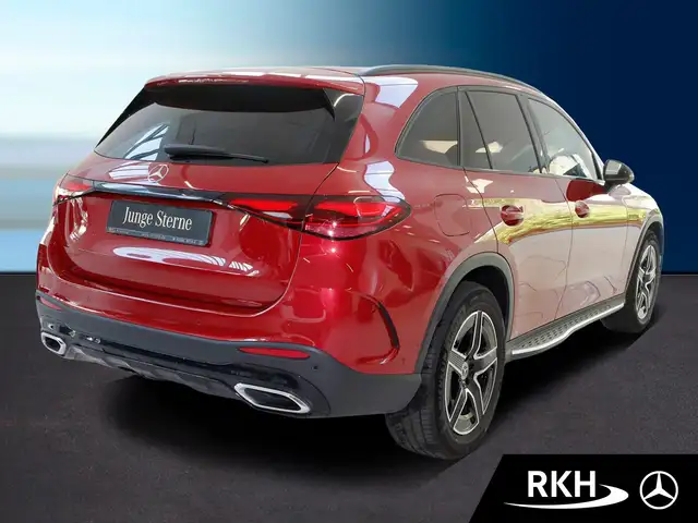 Mercedes-Benz GLC view 3