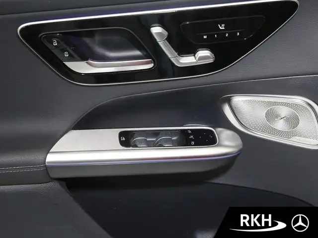 Mercedes-Benz GLC view 14