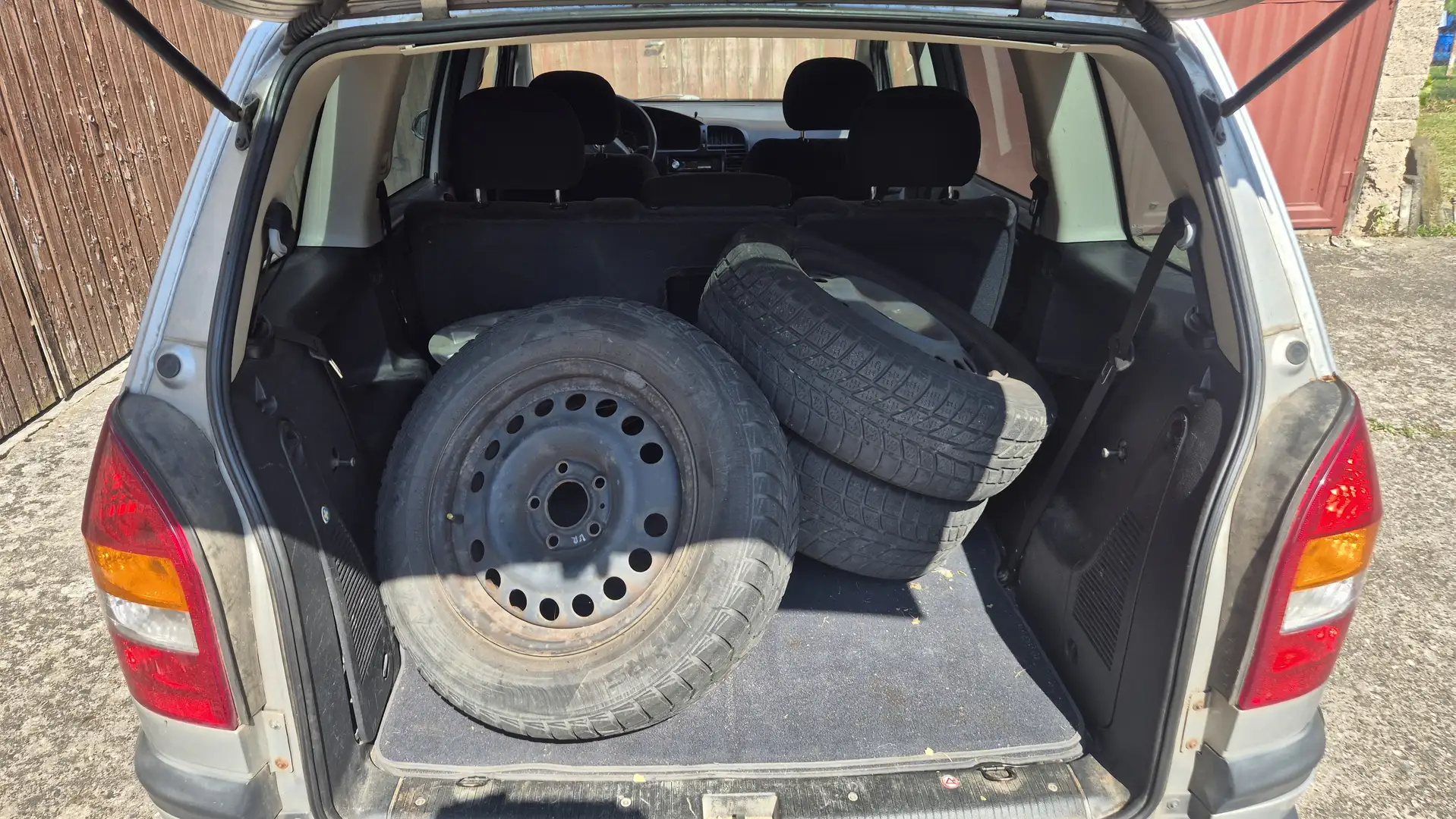 Opel Zafira Zafira 1.8 Comfort - 2