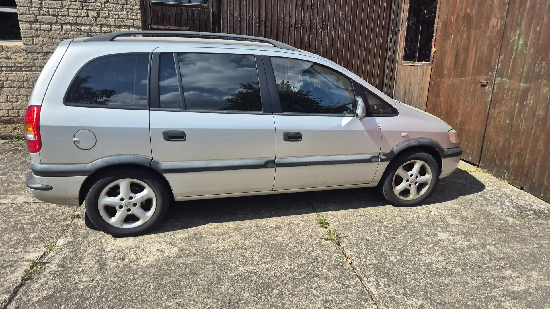 Opel Zafira Zafira 1.8 Comfort - 1