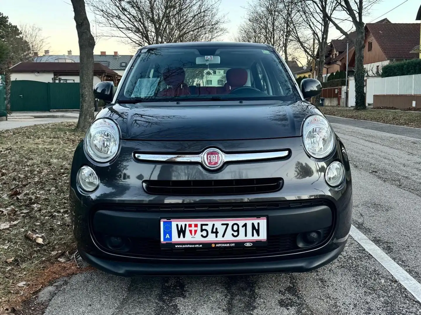 Fiat 500L 1,3 Multijet II 85 Start Schwarz - 1