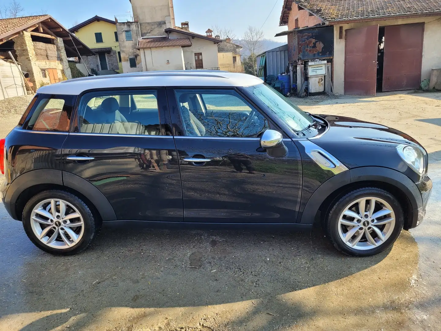 MINI Cooper D Countryman full optional NEOPATENTATI Negro - 2