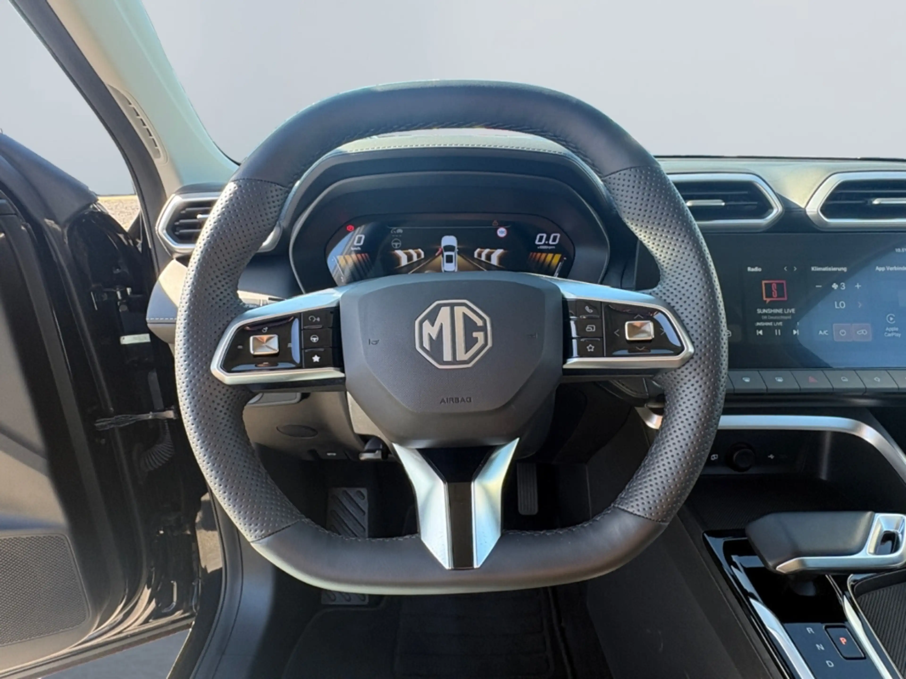 MG ZS Hybrid+ Luxury *LED*360°*ACC*SHZ*el. Sitz*PDC* — photo 10