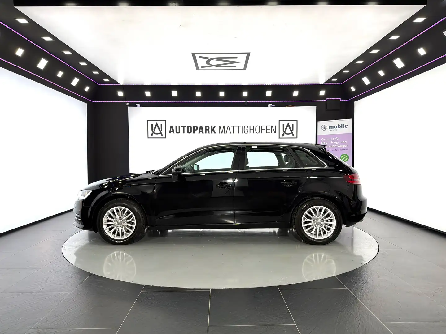 Audi A3 1.6 TDI Sportback Ambiente *ZR-NEU*PDC* Schwarz - 2