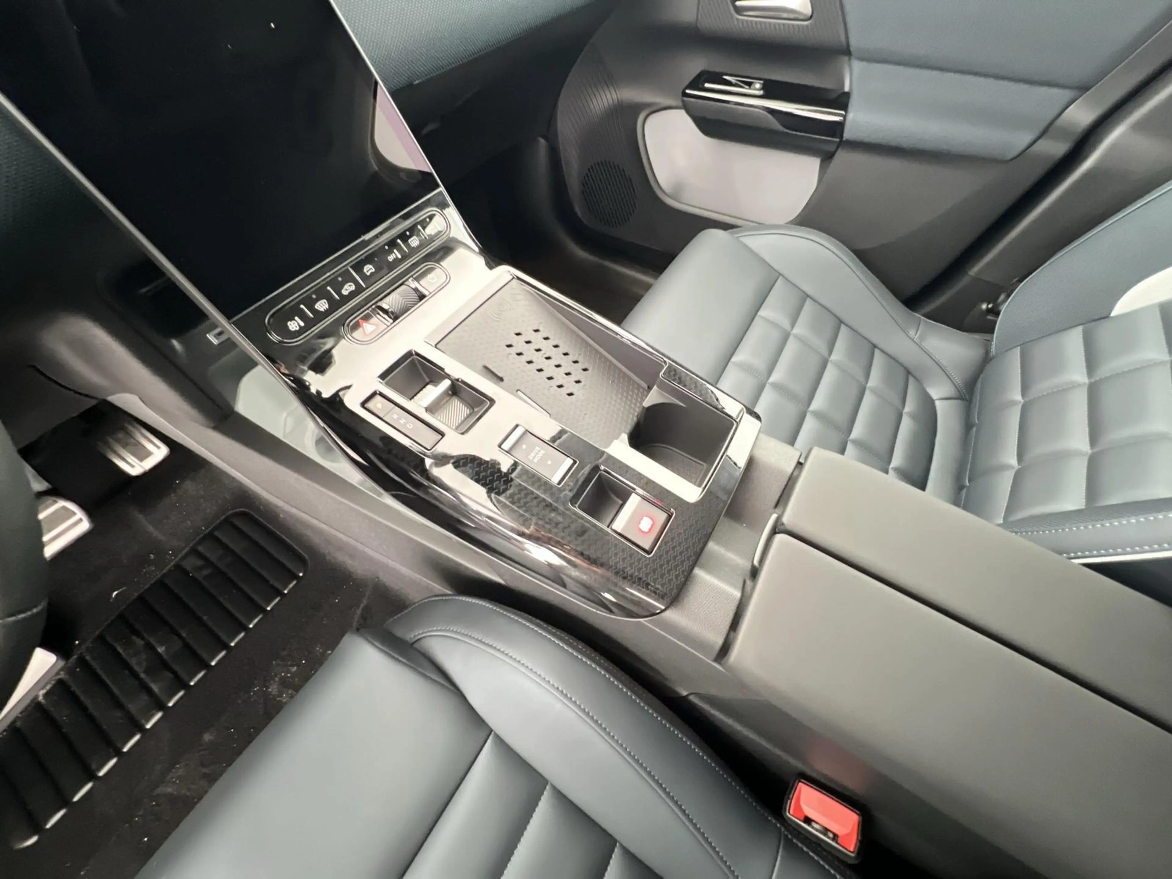Citroen C5 Aircross Max *NAVI*360°K*ACC*uvm — photo 14