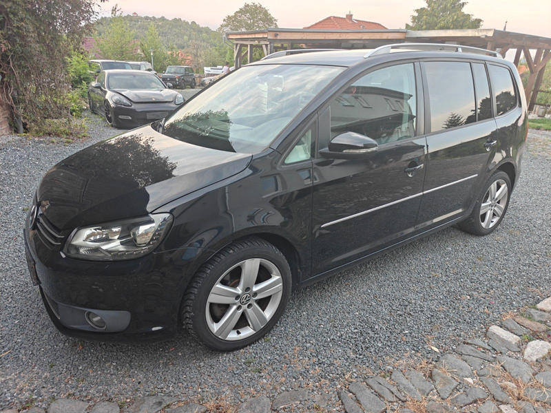 Volkswagen Touran Highline — photo 3