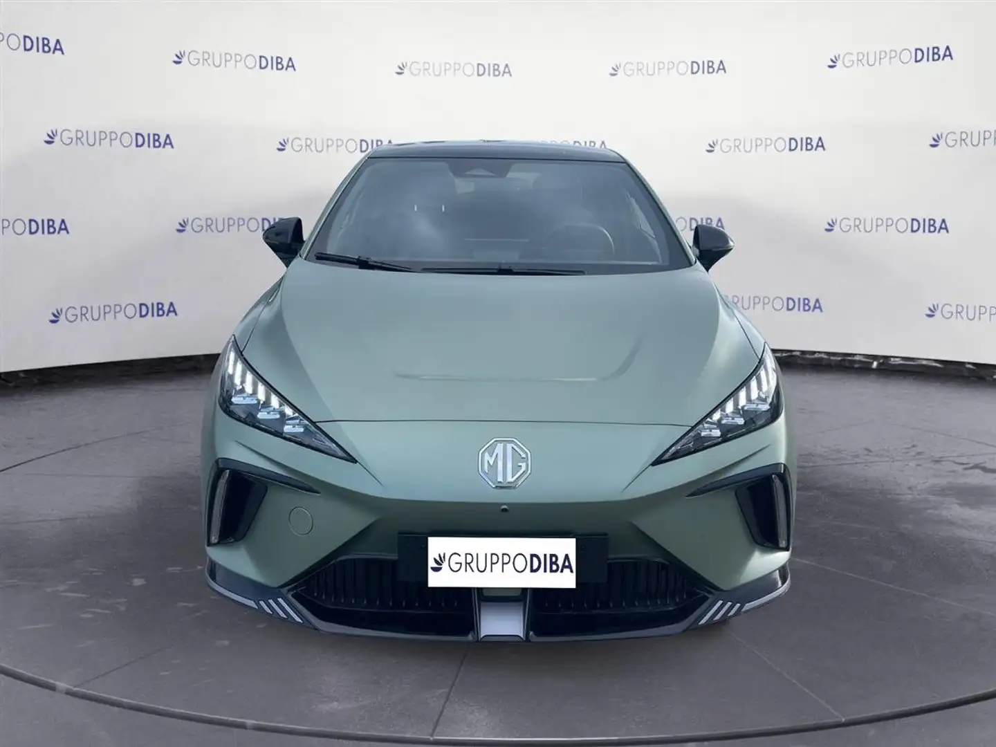 MG MG4 EV 64kwh 4WD LUX LHD BLACK Hunter Gr Зелёный - 2