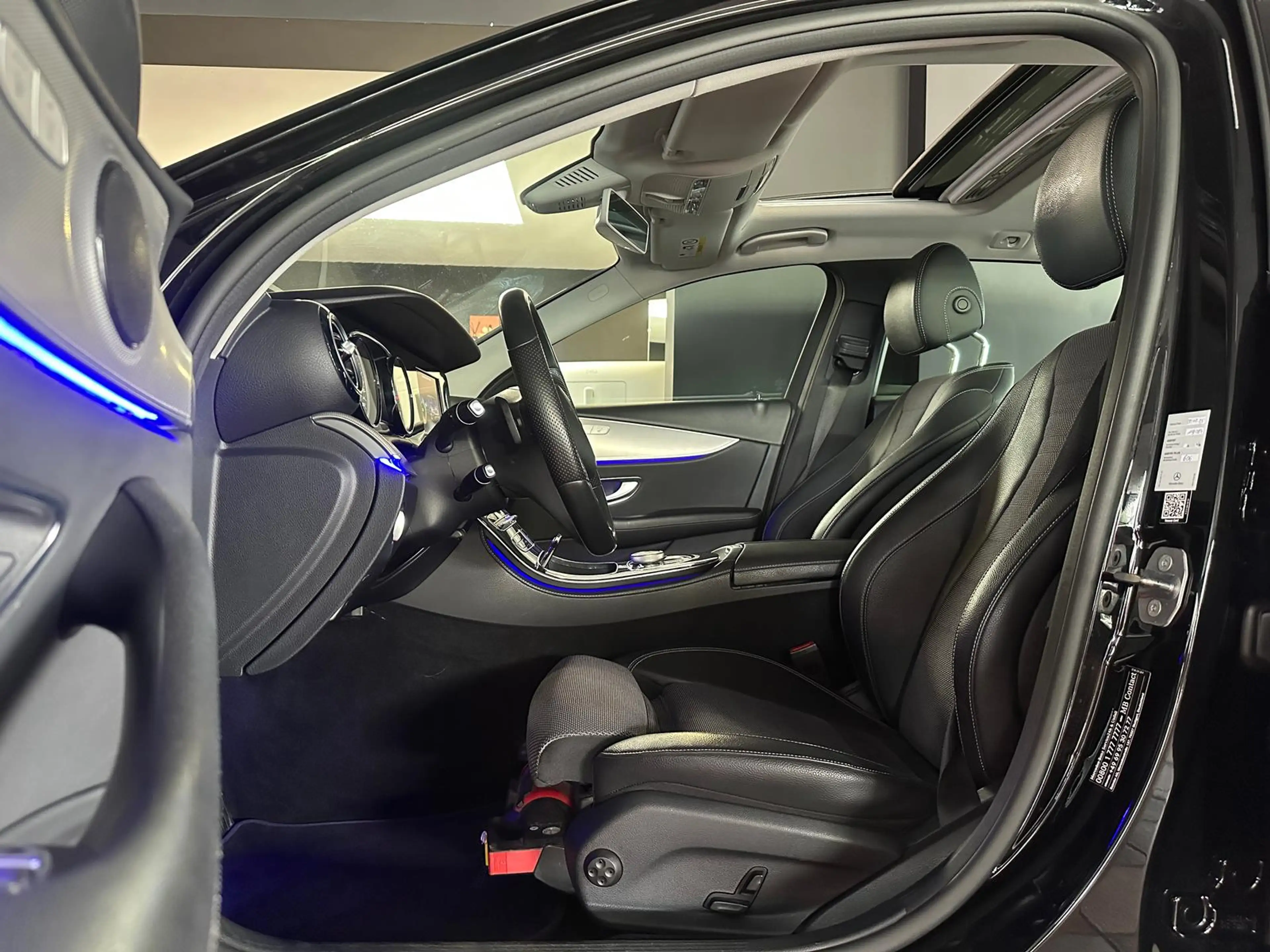 Mercedes-Benz E 250 T 2x AVANTGARDE GLASDACH KAMERA AMBIENTEBELEUCHTUN — photo 15