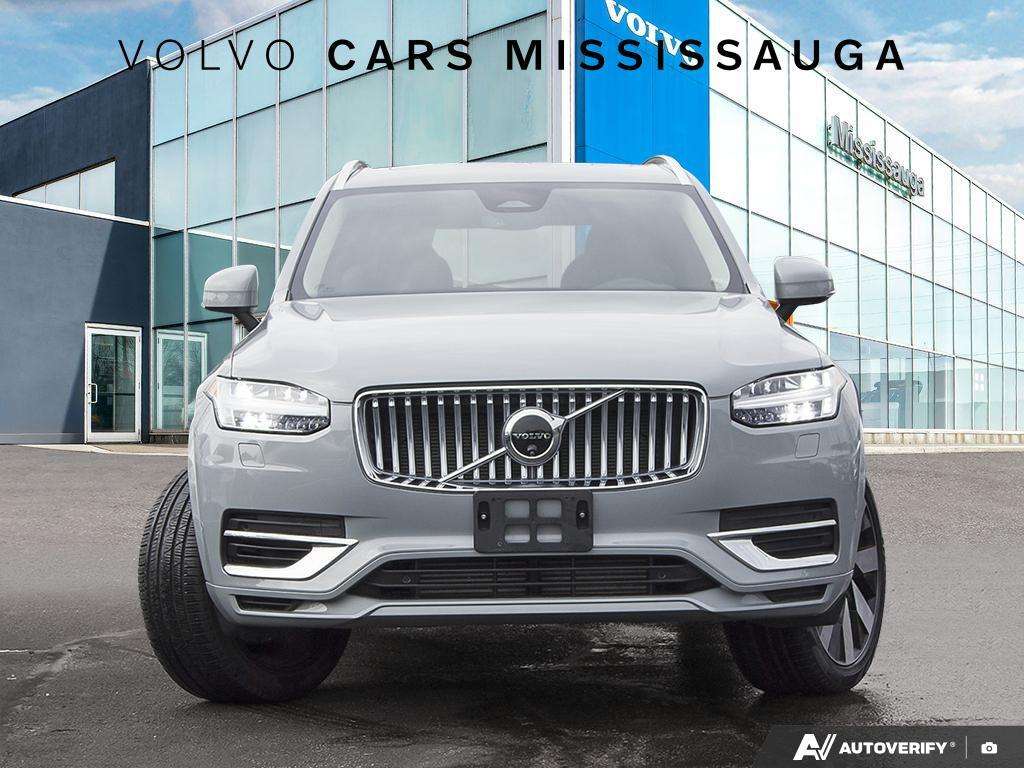 2024 Volvo XC90 Plug-In hybrid 7-Seater alt 2