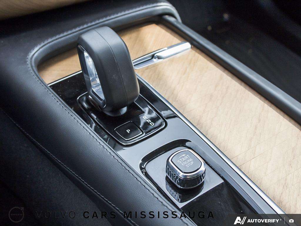 2024 Volvo XC90 Plug-In hybrid 7-Seater thumb 19