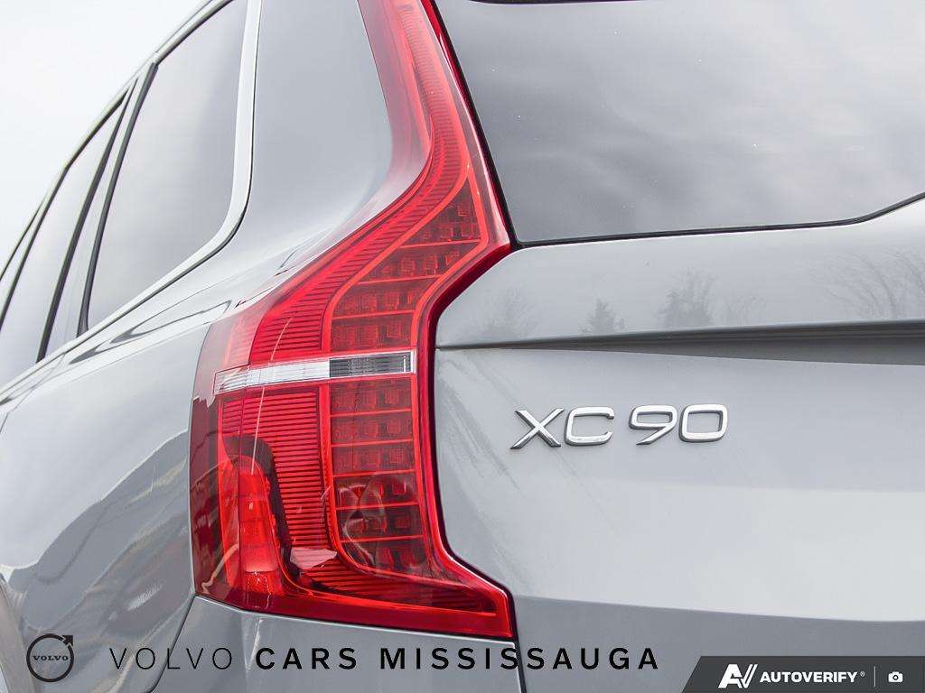 2024 Volvo XC90 Plug-In hybrid 7-Seater thumb 12