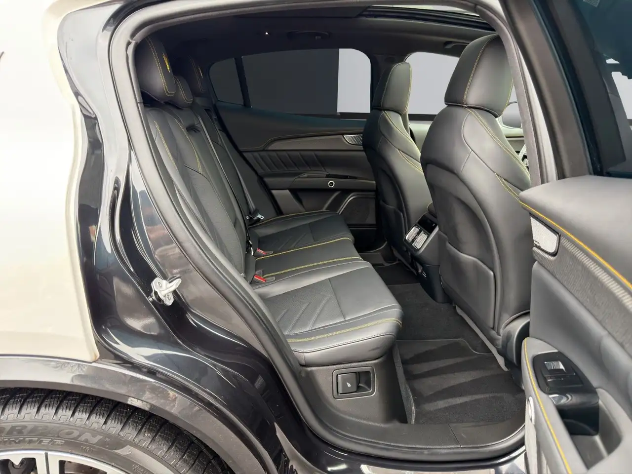 Maserati Grecale 2024 — фото 14