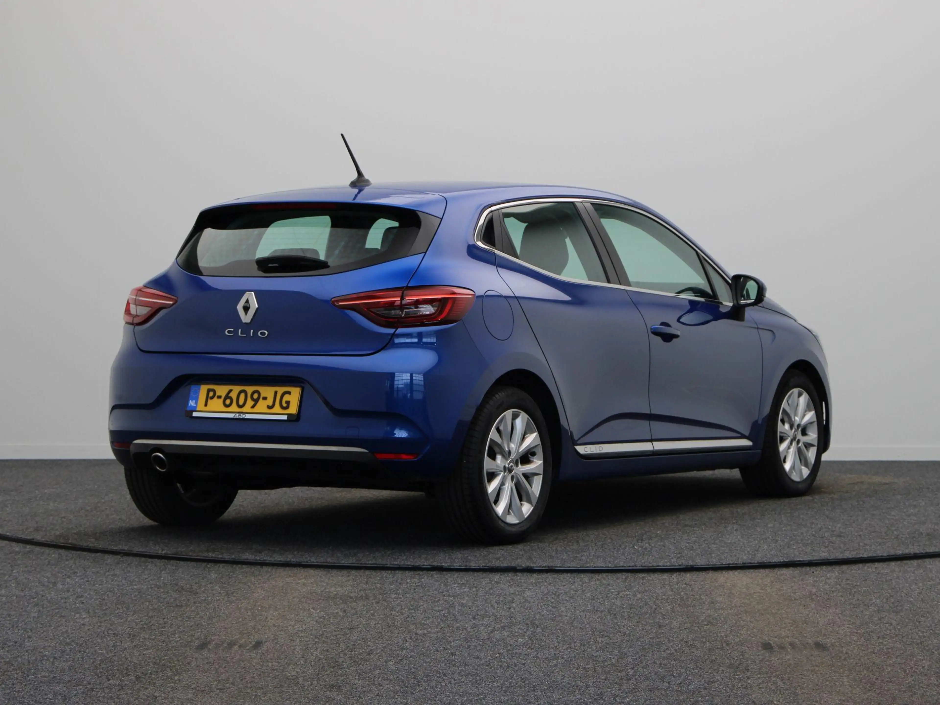 Renault Clio 1.0 TCe Intens | Cruise Control | Climate Control — photo 11