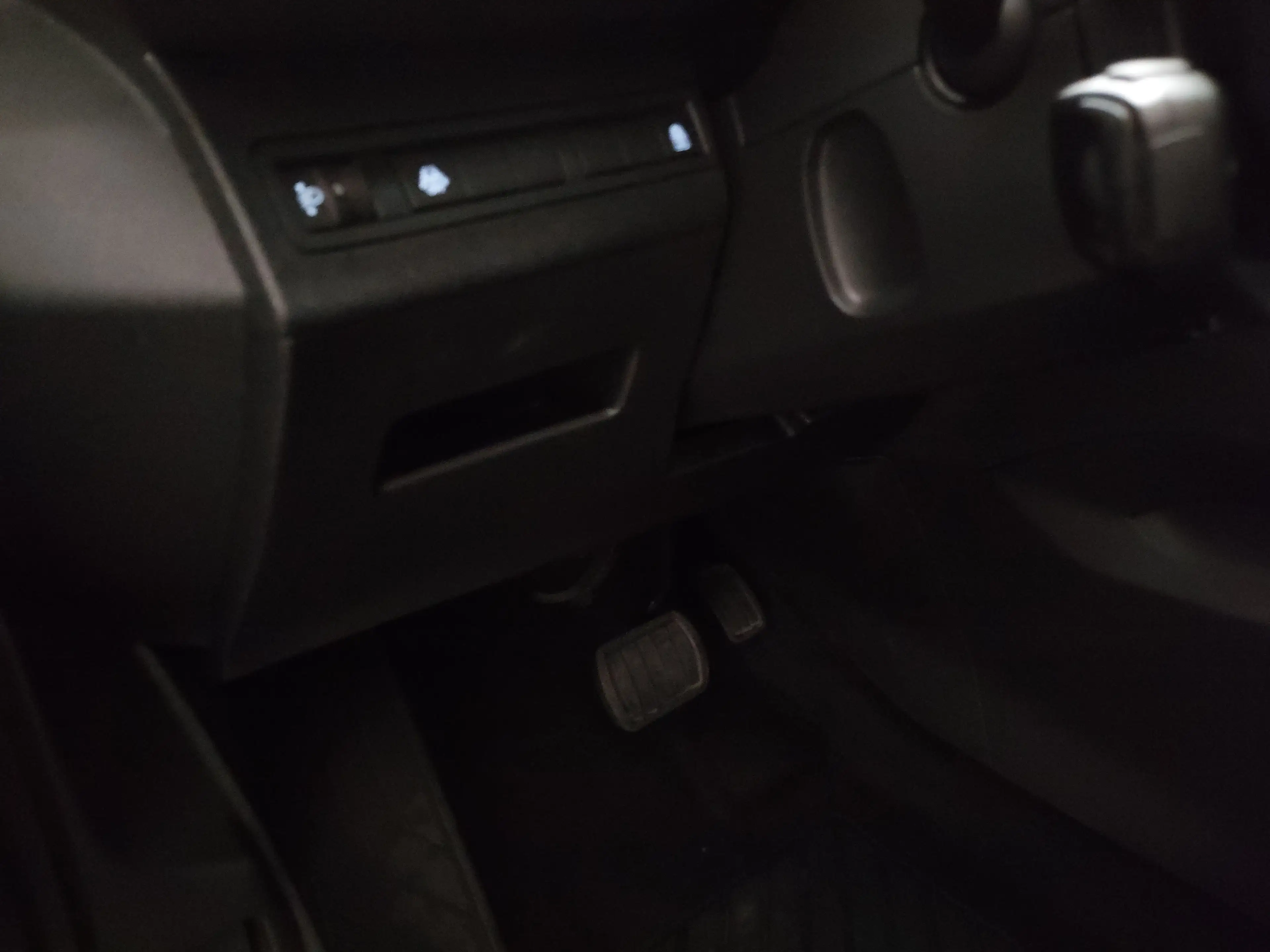 Peugeot 5008 5008 NAVI KLIMAAUT LED RADIO MFL SHZ PDC DAB KAMERA T-Leder RFK — photo 7