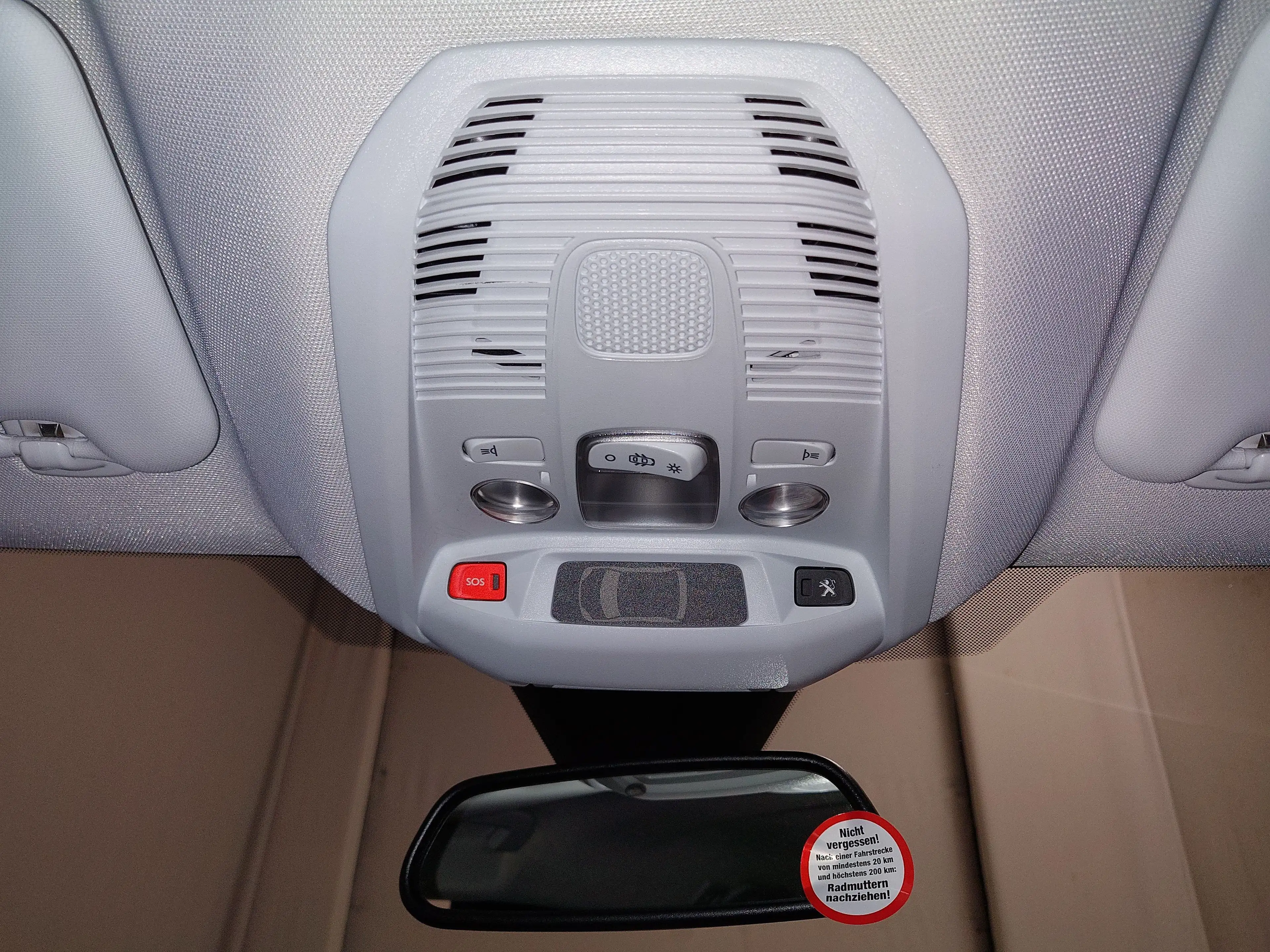 Peugeot 5008 5008 NAVI KLIMAAUT LED RADIO MFL SHZ PDC DAB KAMERA T-Leder RFK — photo 13