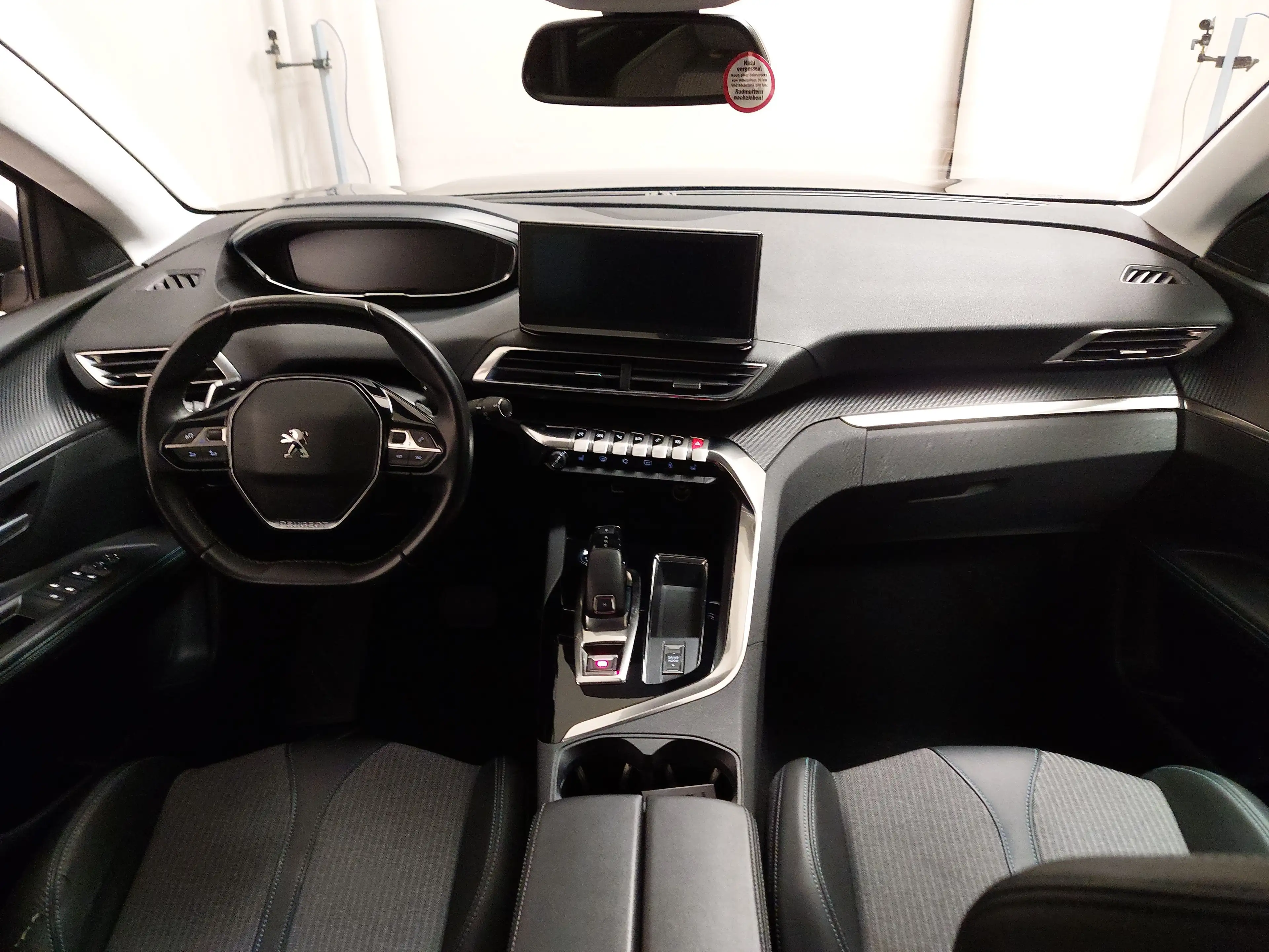 Peugeot 5008 5008 NAVI KLIMAAUT LED RADIO MFL SHZ PDC DAB KAMERA T-Leder RFK — photo 16
