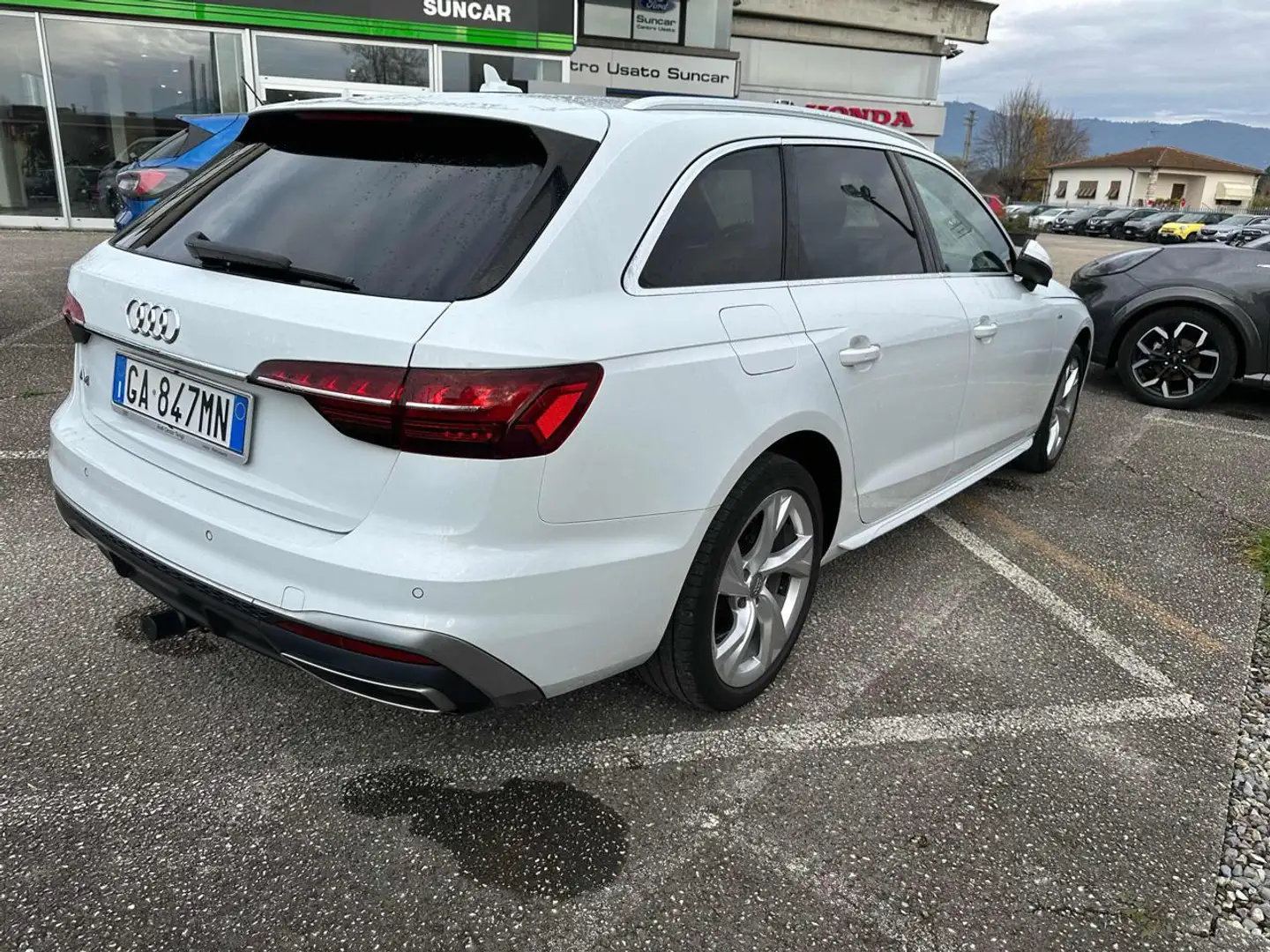 Audi A4 Avant 40 g-tron S tronic S line edition Bianco - 2