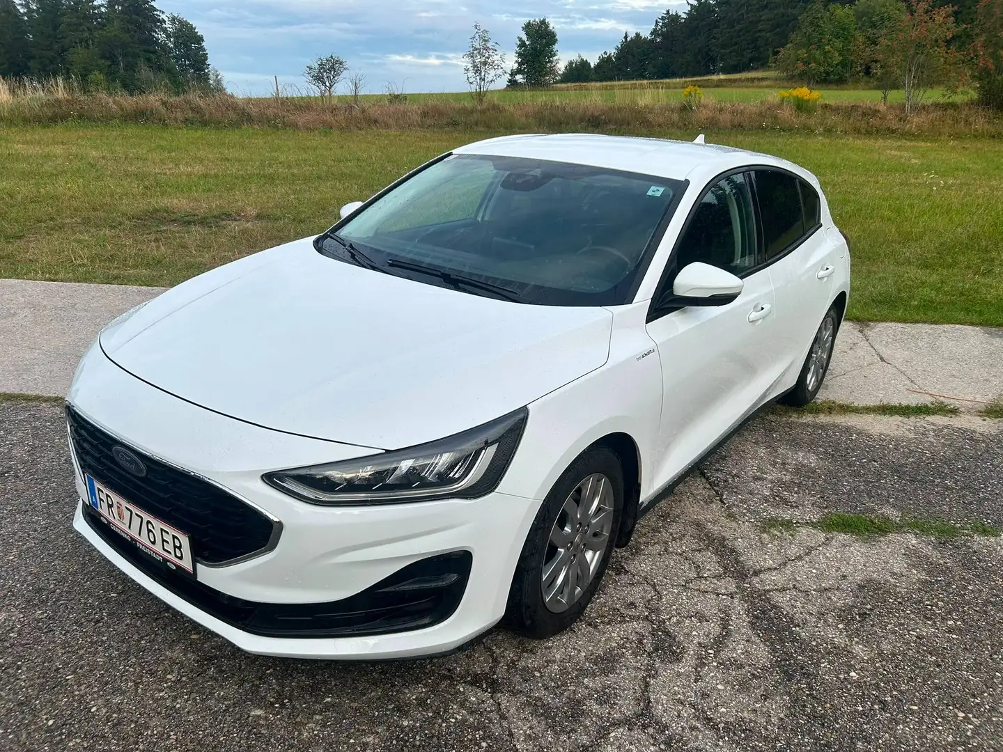 Ford Focus Focus 1,0 EcoBoost Trend Aut. Trend Weiß - 2