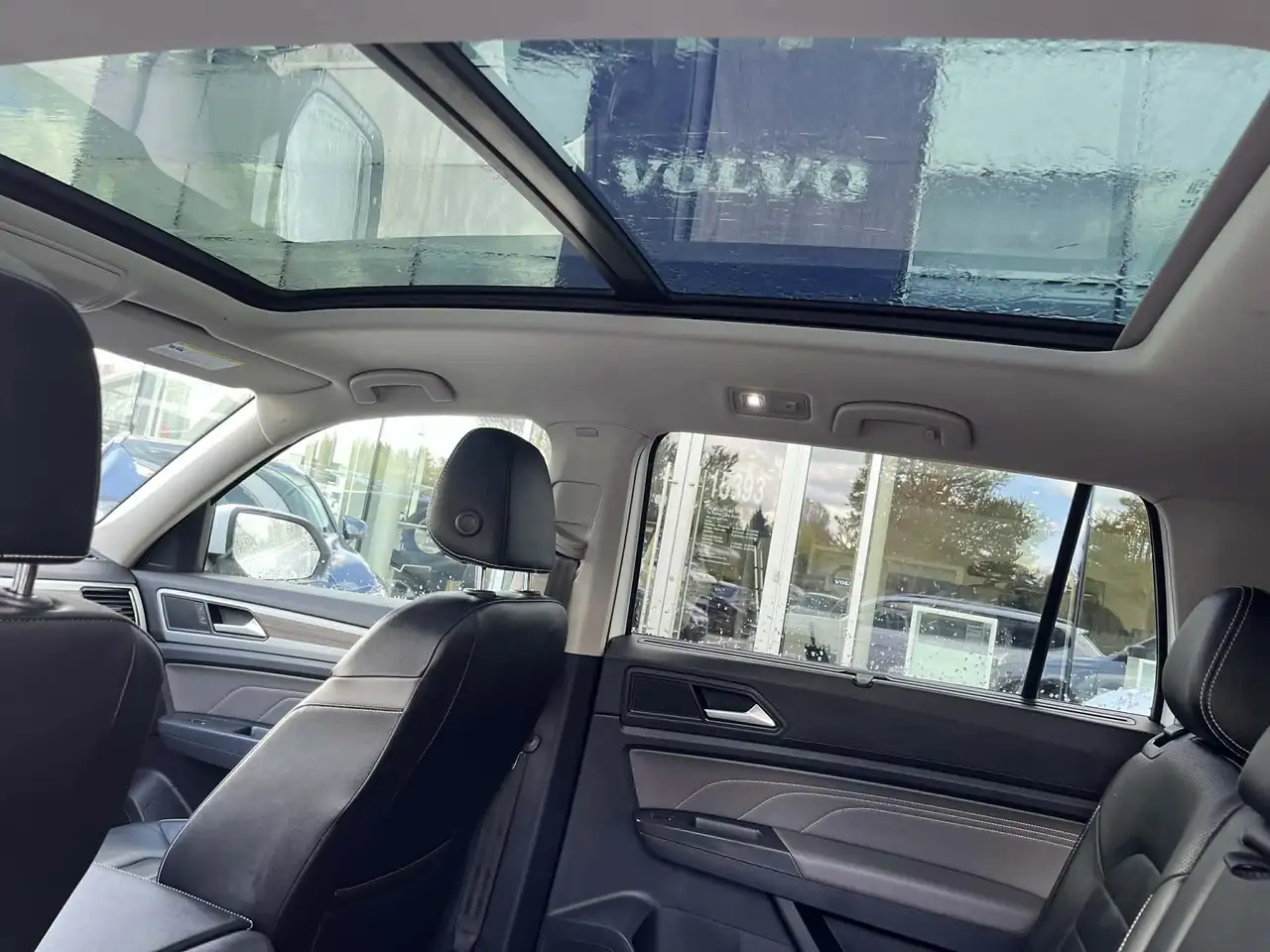 Volkswagen Atlas снимка Volkswagen Atlas