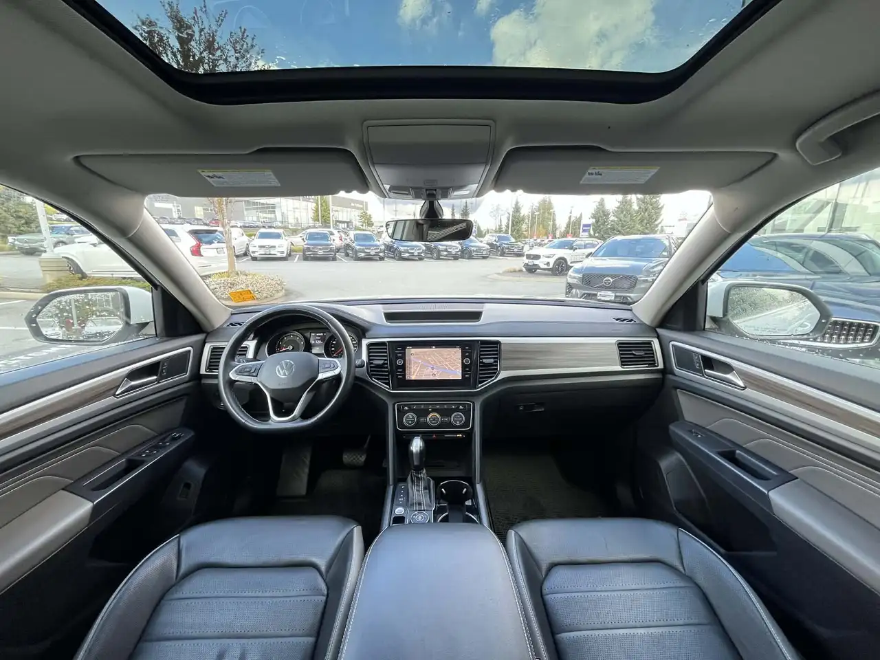 Volkswagen Atlas снимка Volkswagen Atlas
