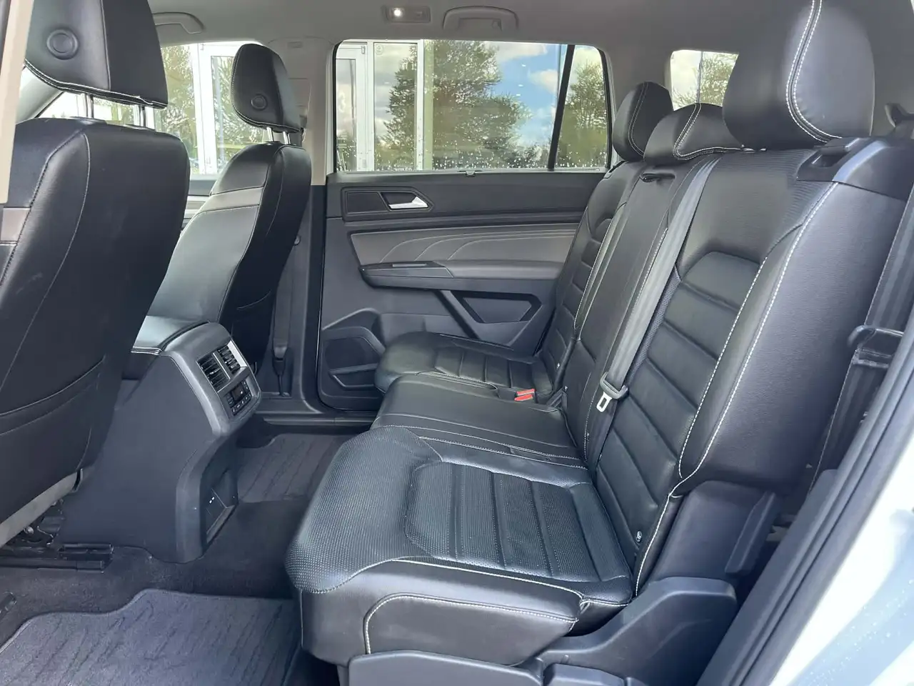 Volkswagen Atlas снимка Volkswagen Atlas