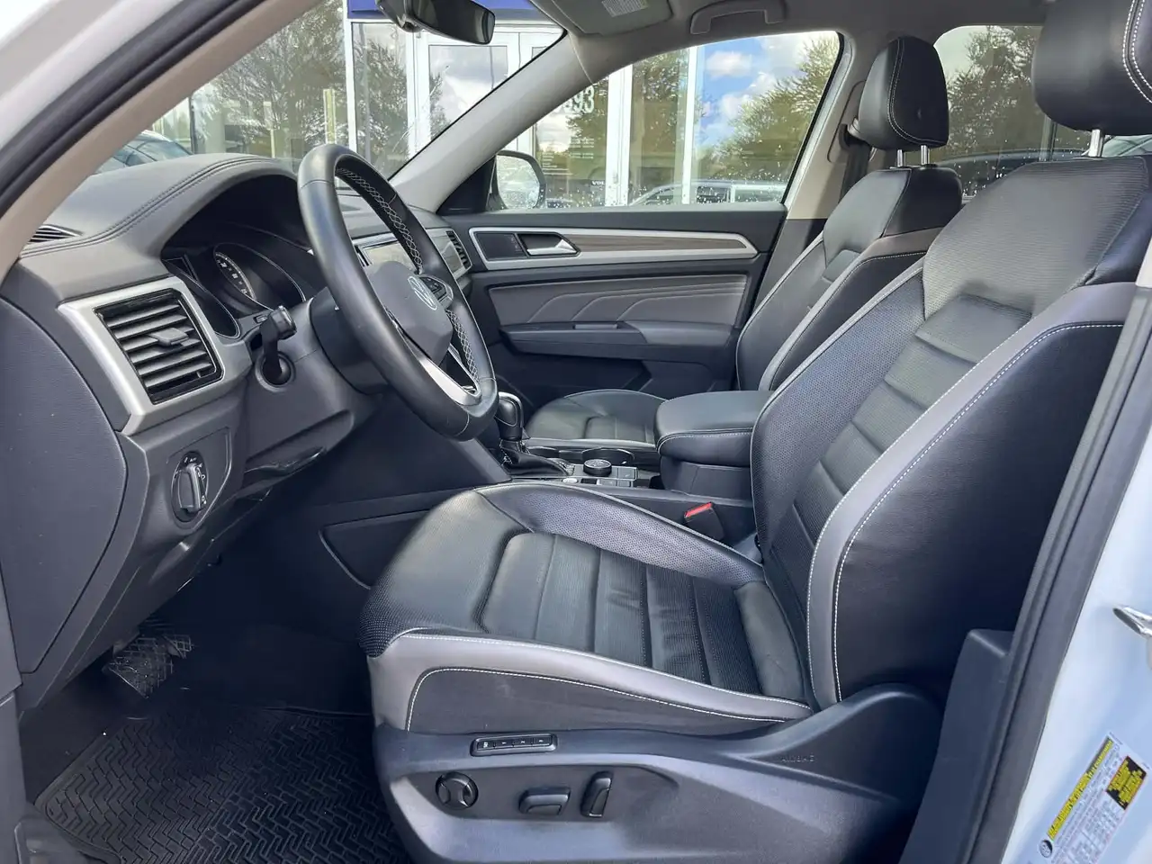 Volkswagen Atlas снимка Volkswagen Atlas