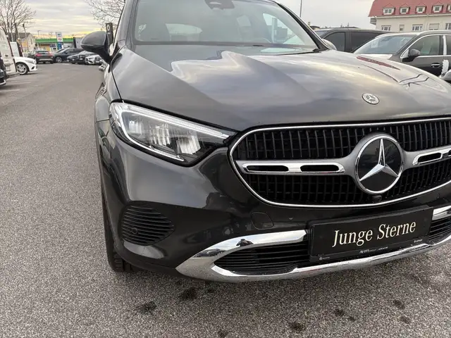 Mercedes-Benz GLC 220 d 4M Avantgarde Ansicht 9