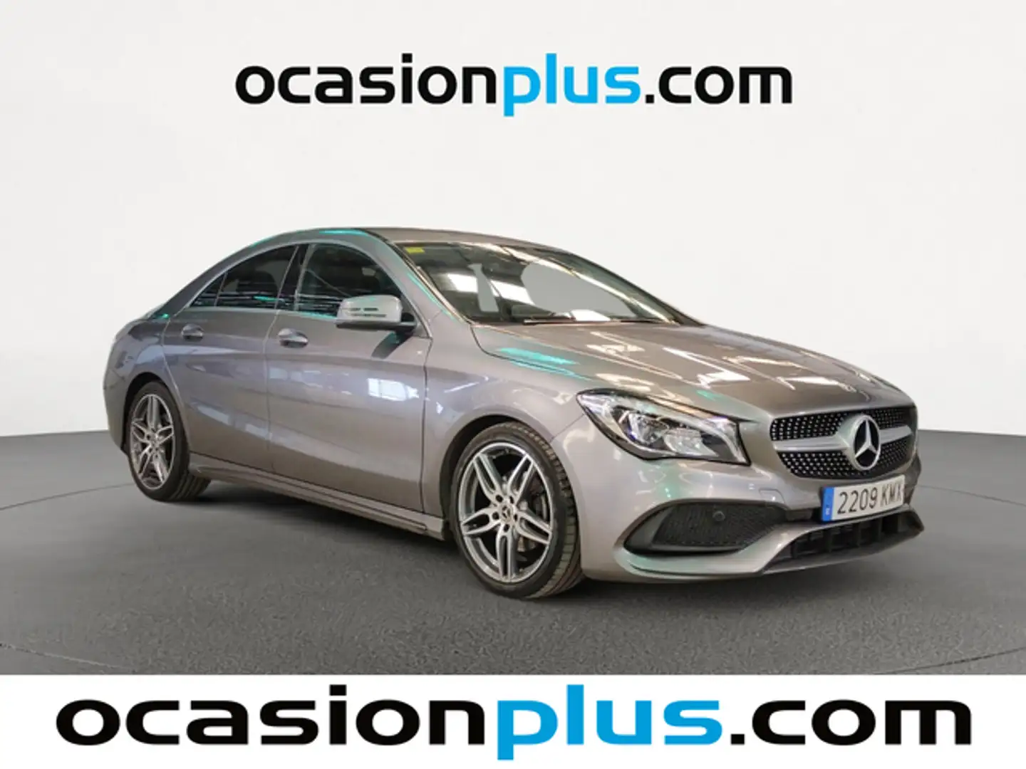 Mercedes-Benz CLA 180 Gris - 2