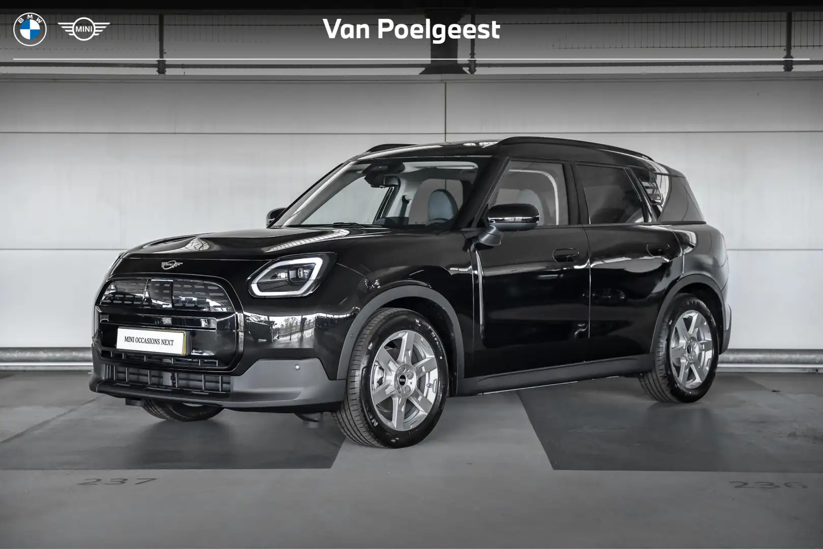 MINI Countryman E Classic XS 66.5 kWh | Selections MINI Countryman E Noir - 1