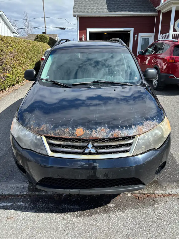Mitsubishi Outlander снимка Mitsubishi Outlander