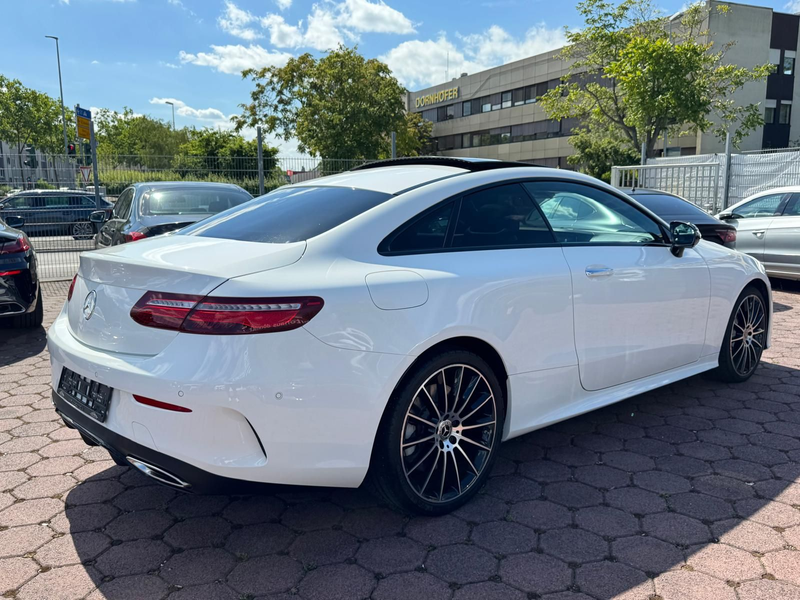Mercedes-Benz E 400 4Matic AMG Line BURMESTER PANO WIDESCREEN — photo 4