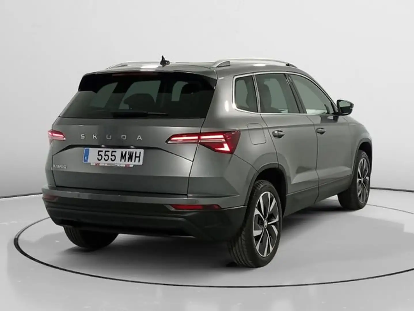 Skoda Karoq Design Gris - 2