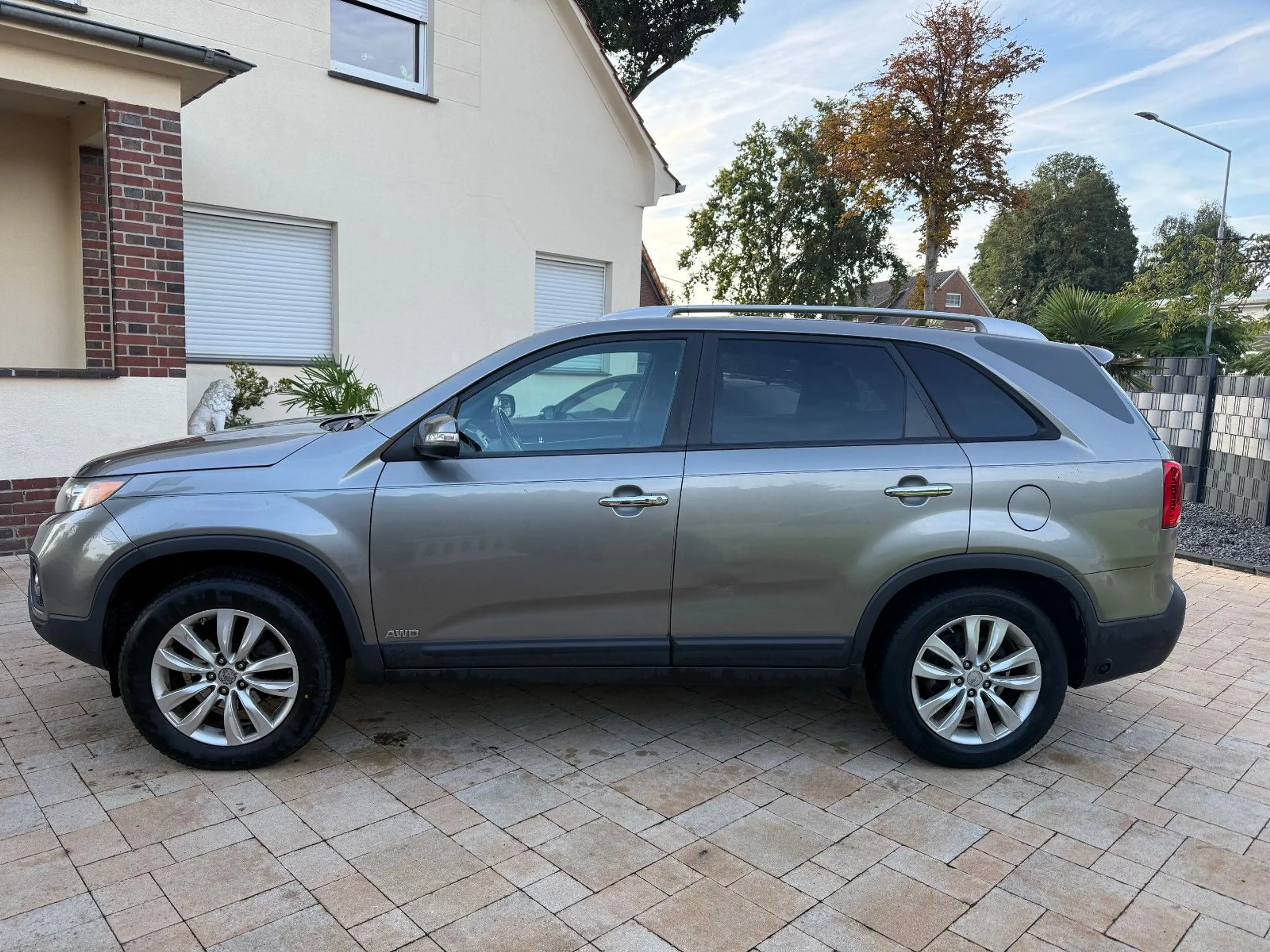 Kia Sorento 2.4 CVVT AWD+LPG Gas+Leder+7 Sitze+AHK+ — photo 2