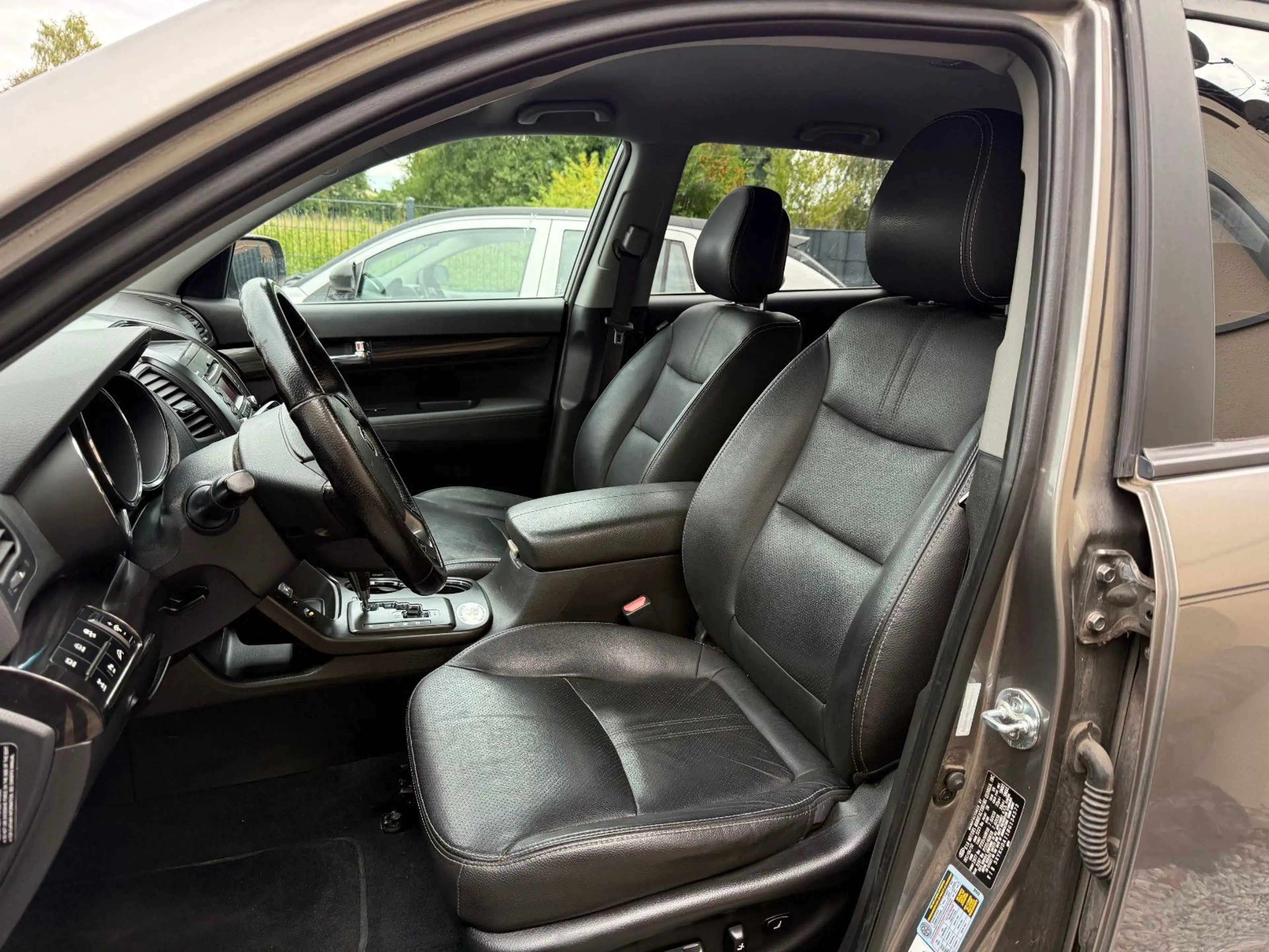 Kia Sorento 2.4 CVVT AWD+LPG Gas+Leder+7 Sitze+AHK+ — photo 8
