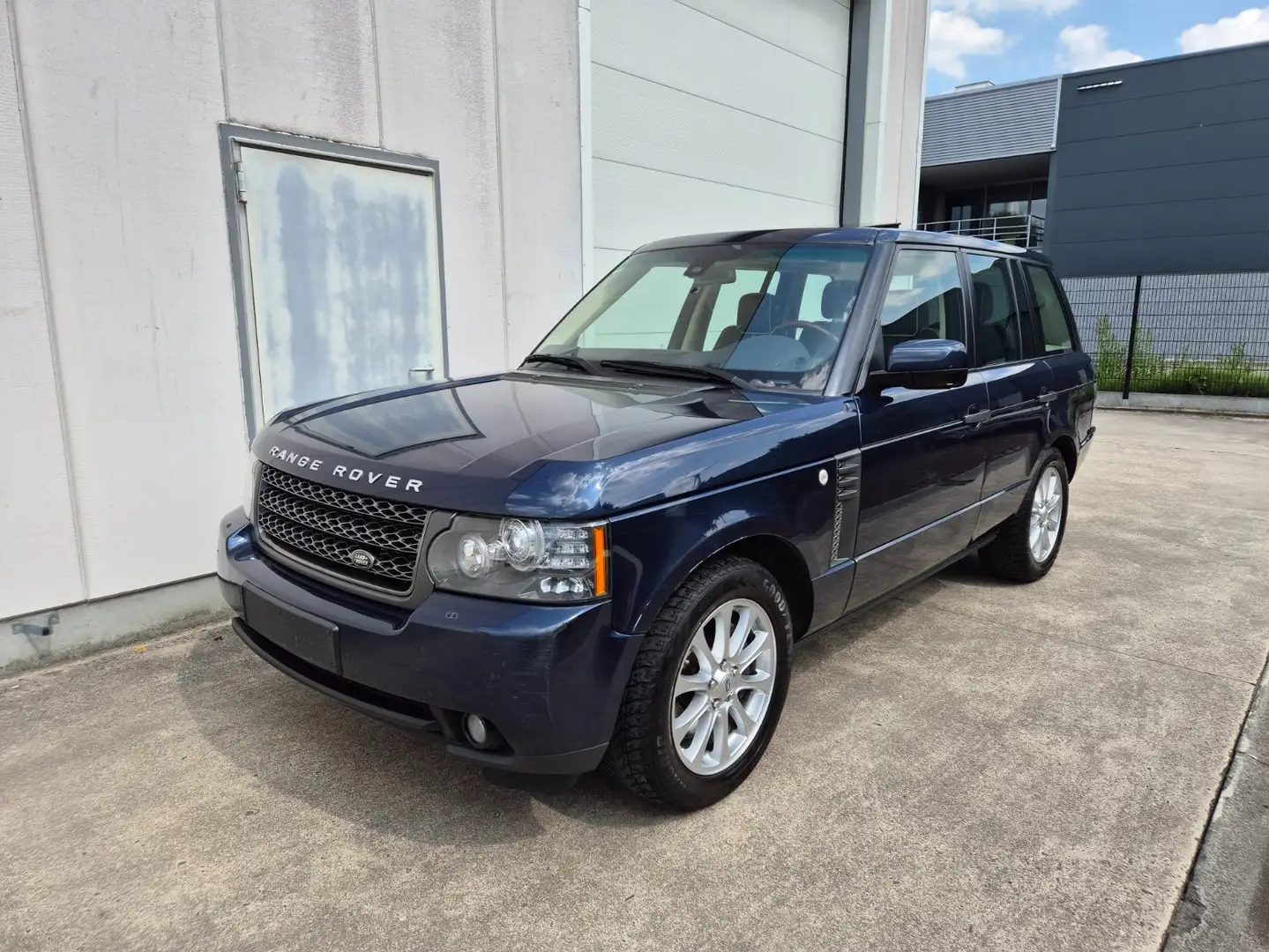 Land Rover Range Rover 4.4 TdV8 Vogue Bleu - 1