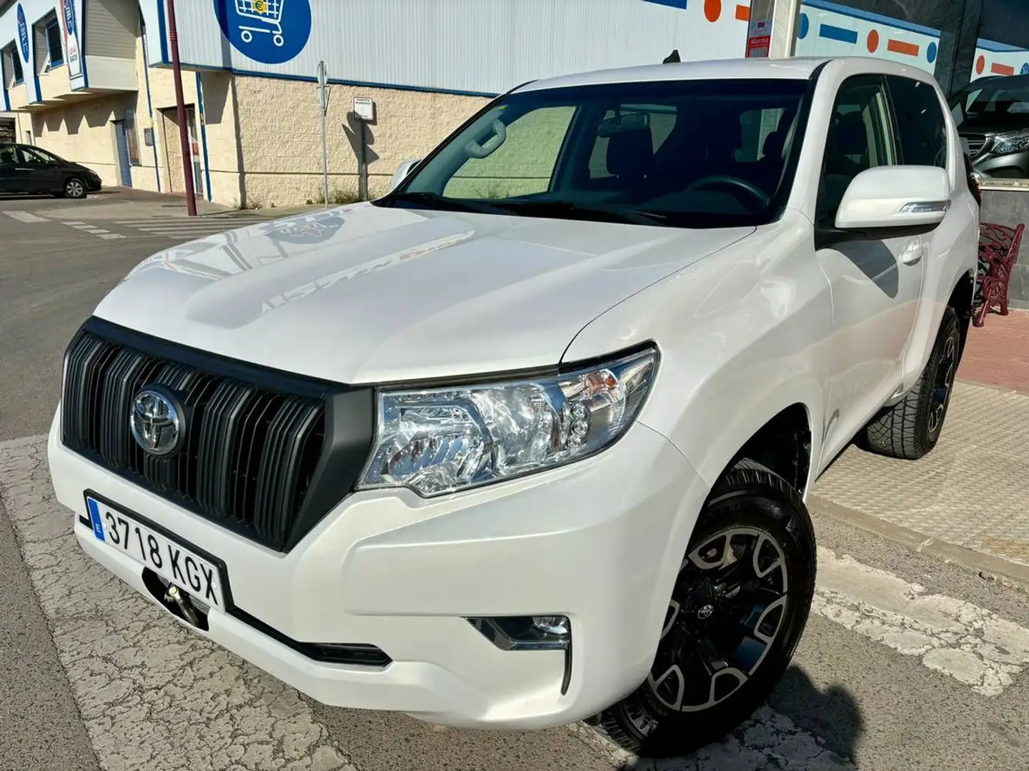 Toyota Land Cruiser D-4D GX Blanc - 2