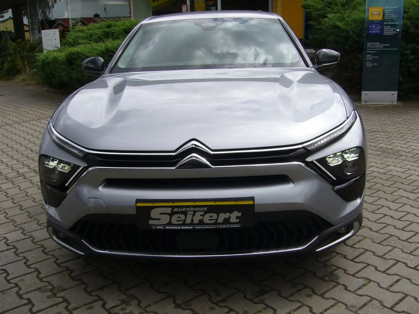 Citroen C5 X X 1.2 PureTech 130 EU6d Gris - 1