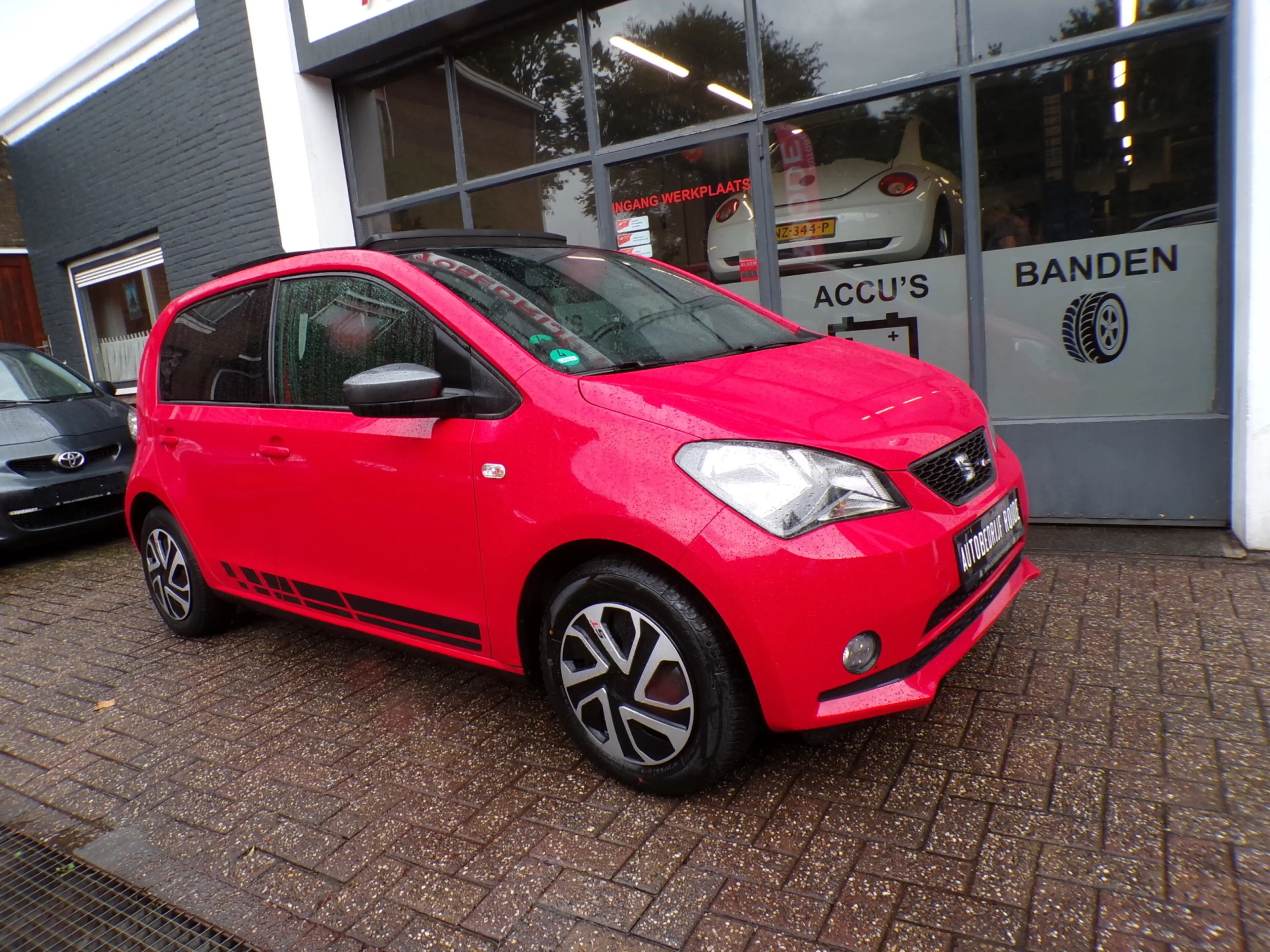 SEAT Mii 1.0 5-Drs Red FR Edition PANO DAK,CRUISE,TOP STAAT — photo 2