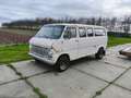 Ford Econoline E300 Weiß - thumbnail 5