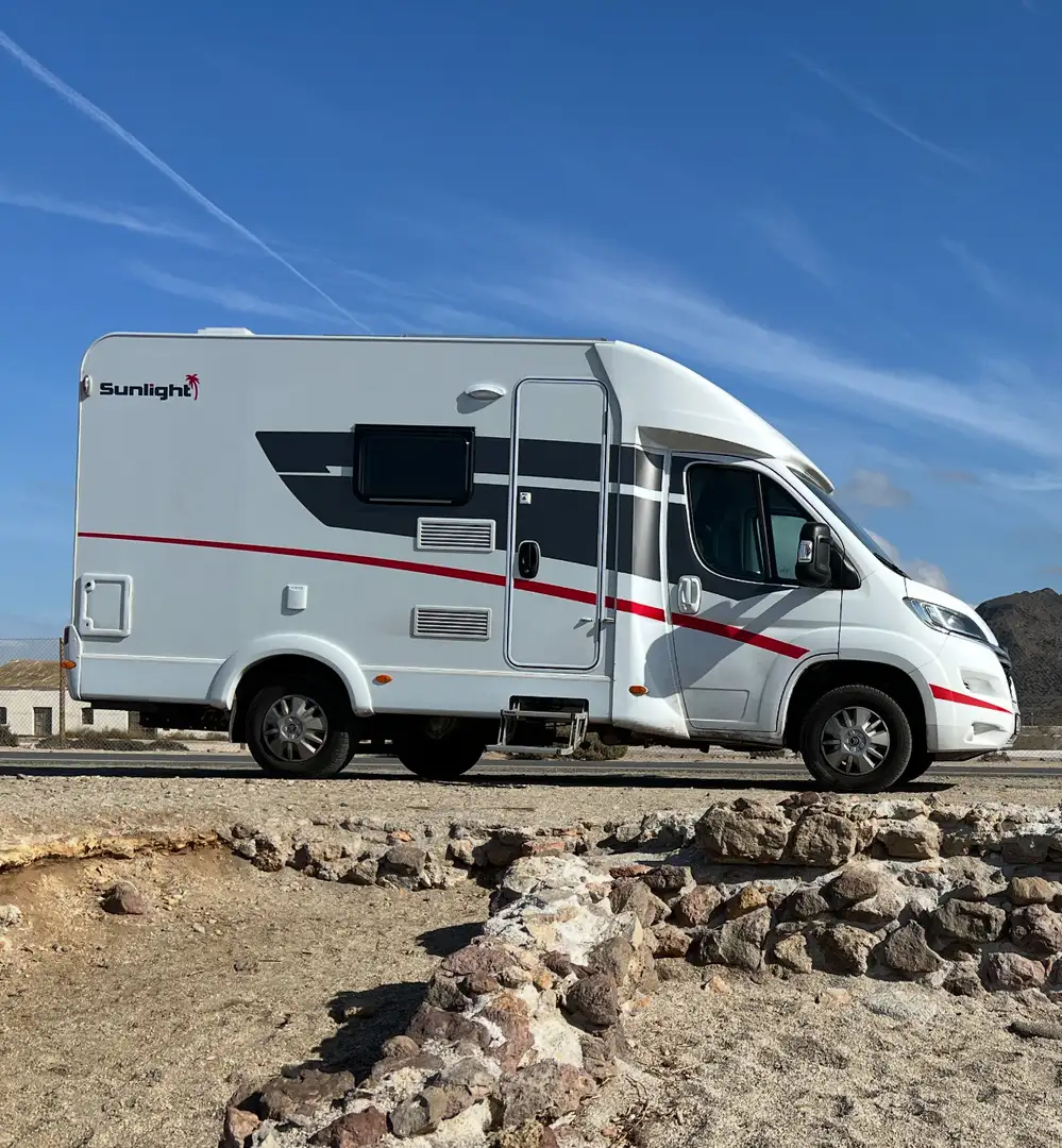 Citroen Jumper Sunlight T58 Wohnmobil White - 1