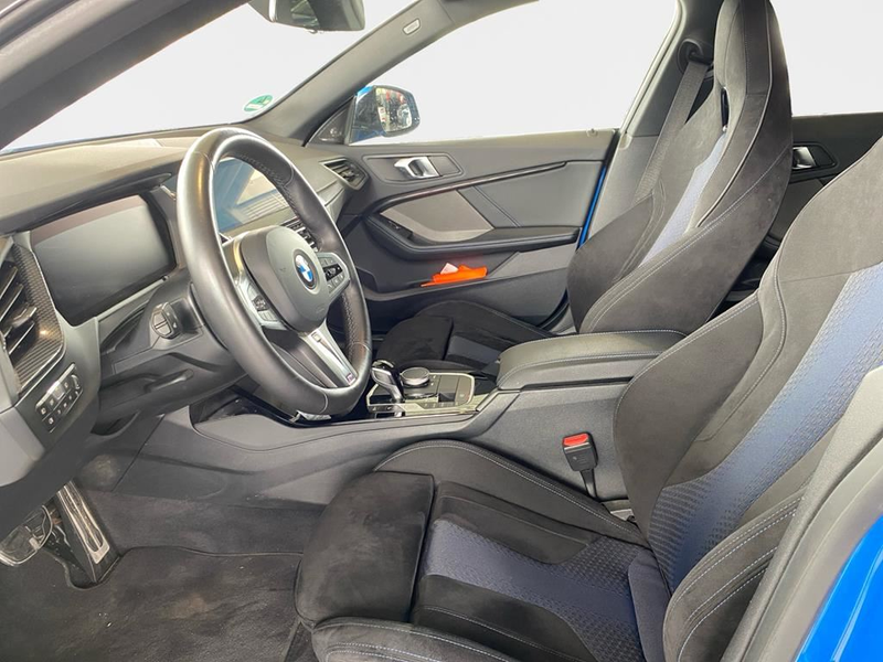 BMW 218 M Sport — photo 9