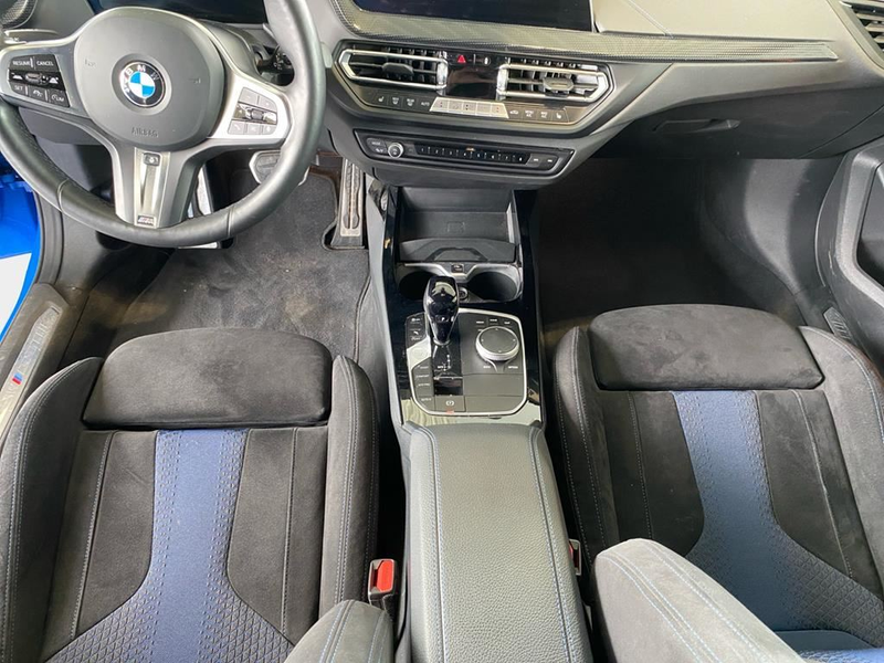 BMW 218 M Sport — photo 12