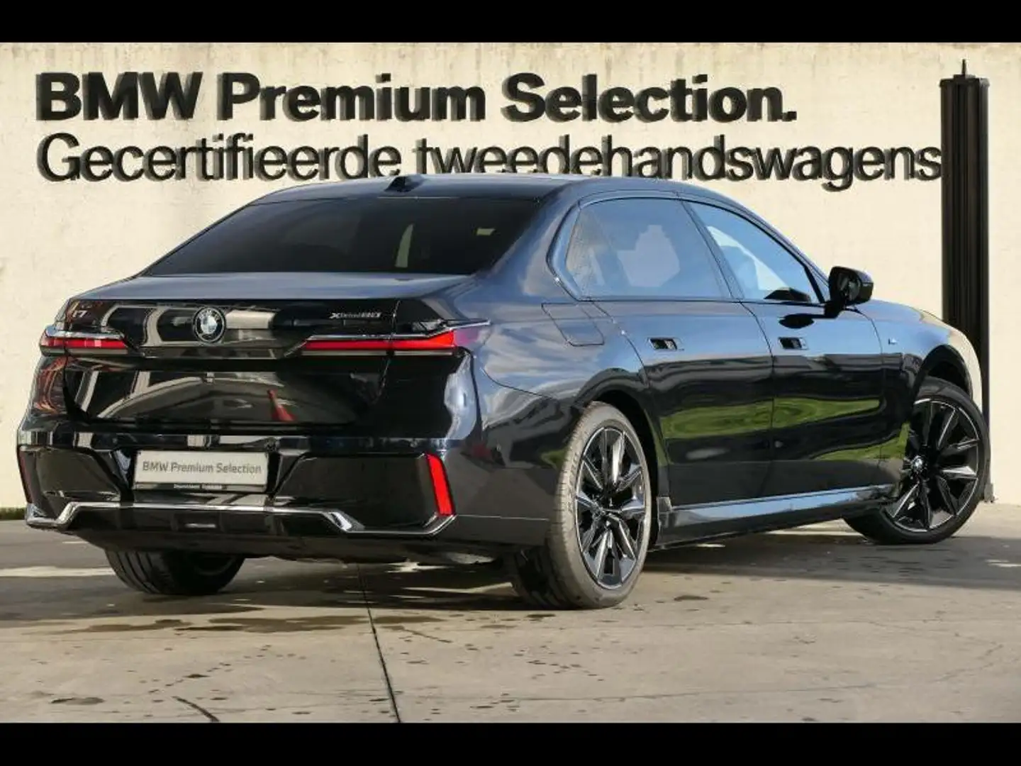 BMW i7 xDrive60 M Sport | EXECUTIVE Noir - 2