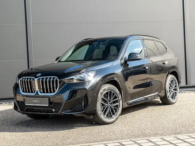 BMW X1 main image