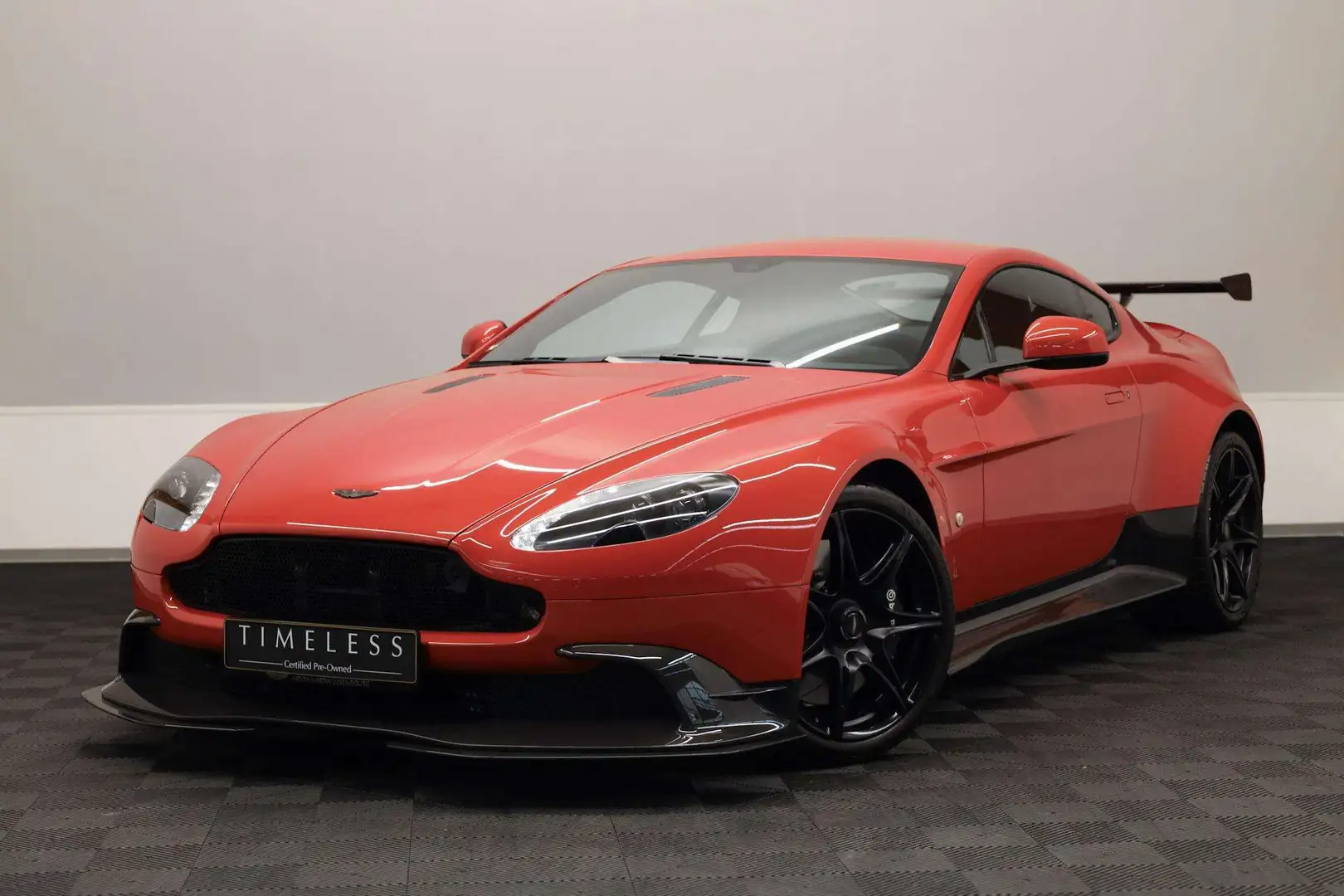 Aston Martin Vantage GT8 4.7 V8 Narancs - 1