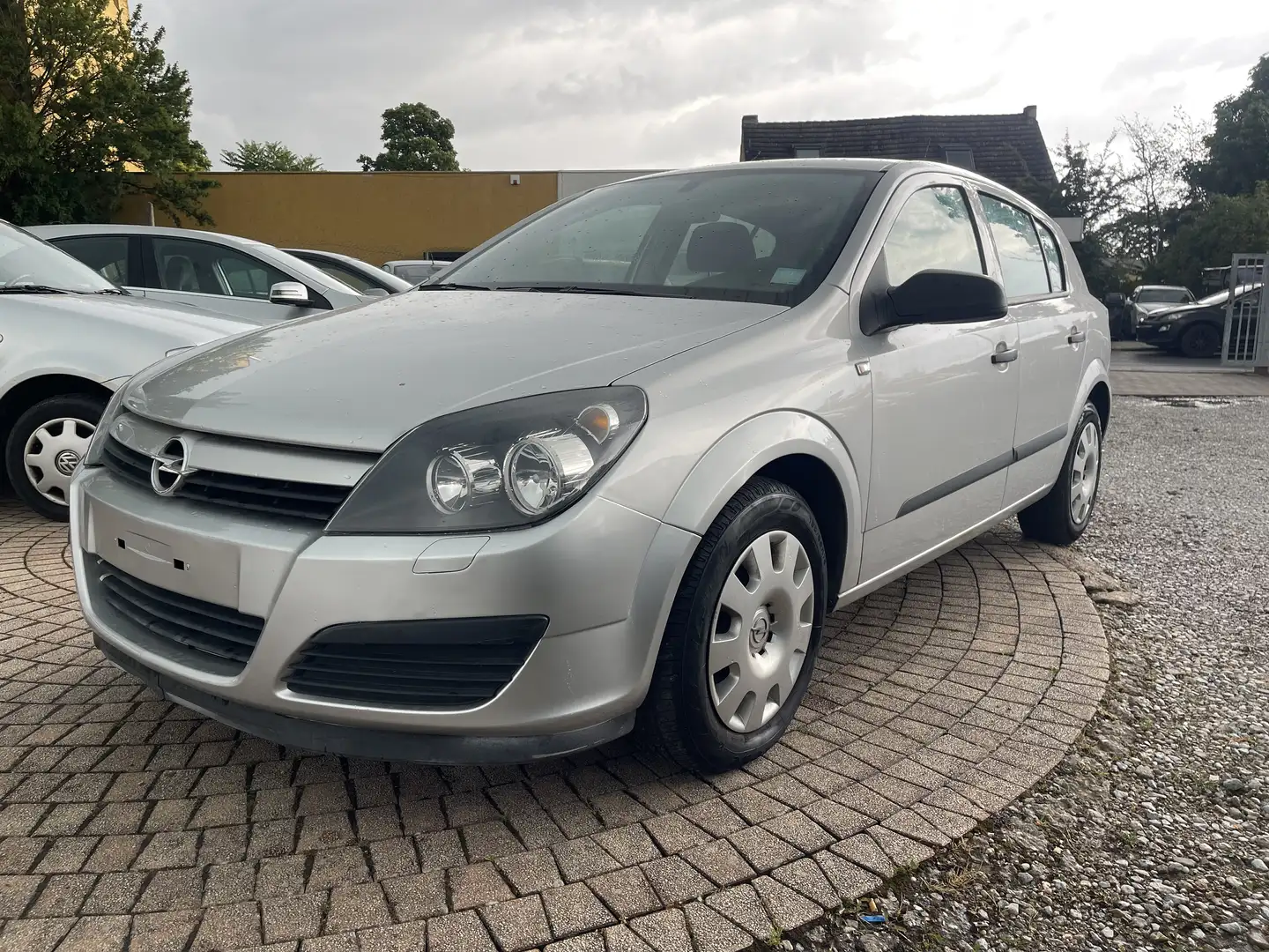 Opel Astra Top-Zustand, aus 1. Hand, mit wenigen Kilometern Grau - 1