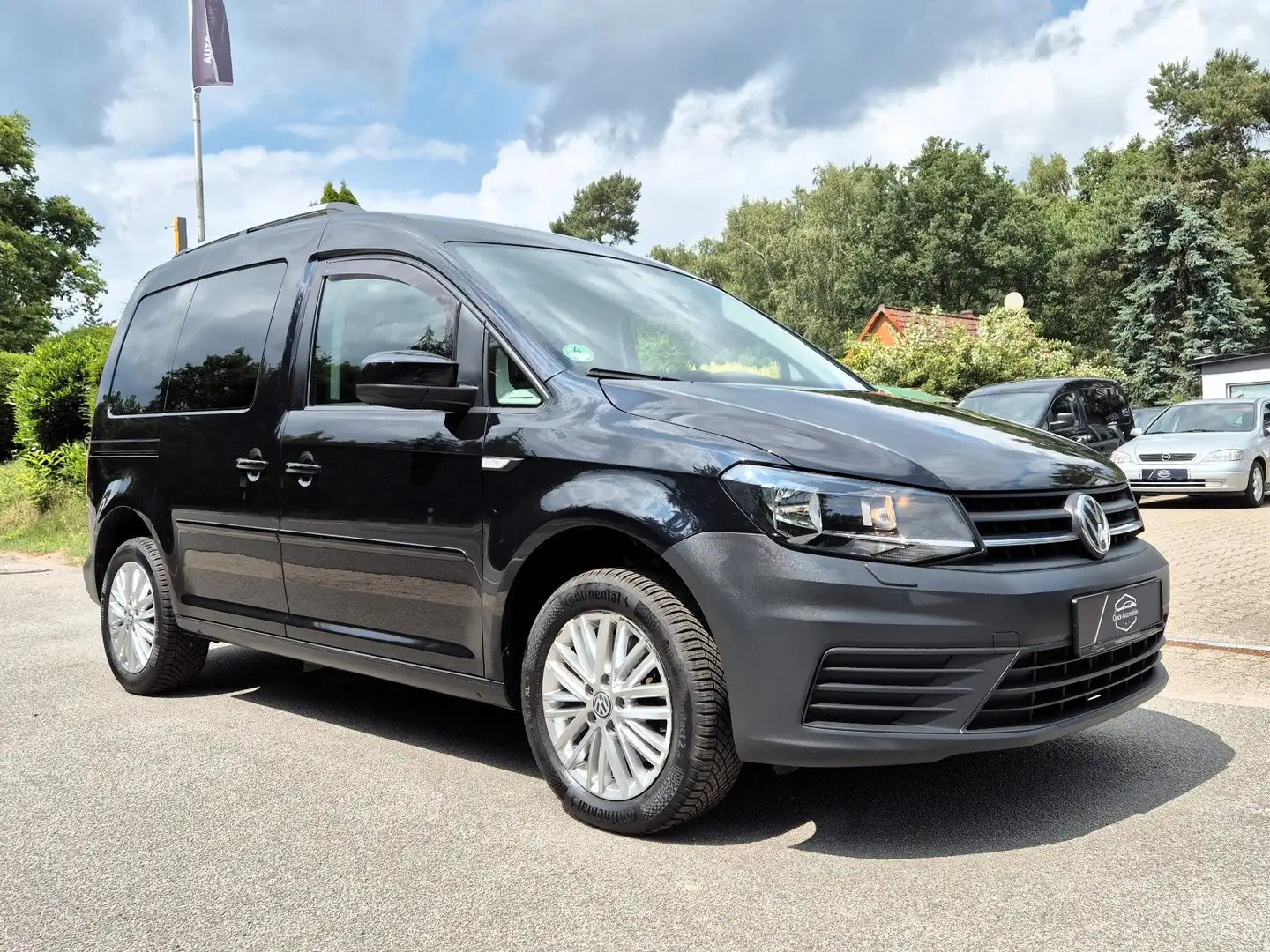 Volkswagen Caddy XTRA BMT 2.0 TDI |1.Hand|SHG|AHK|Sitzhzg| Schwarz - 1
