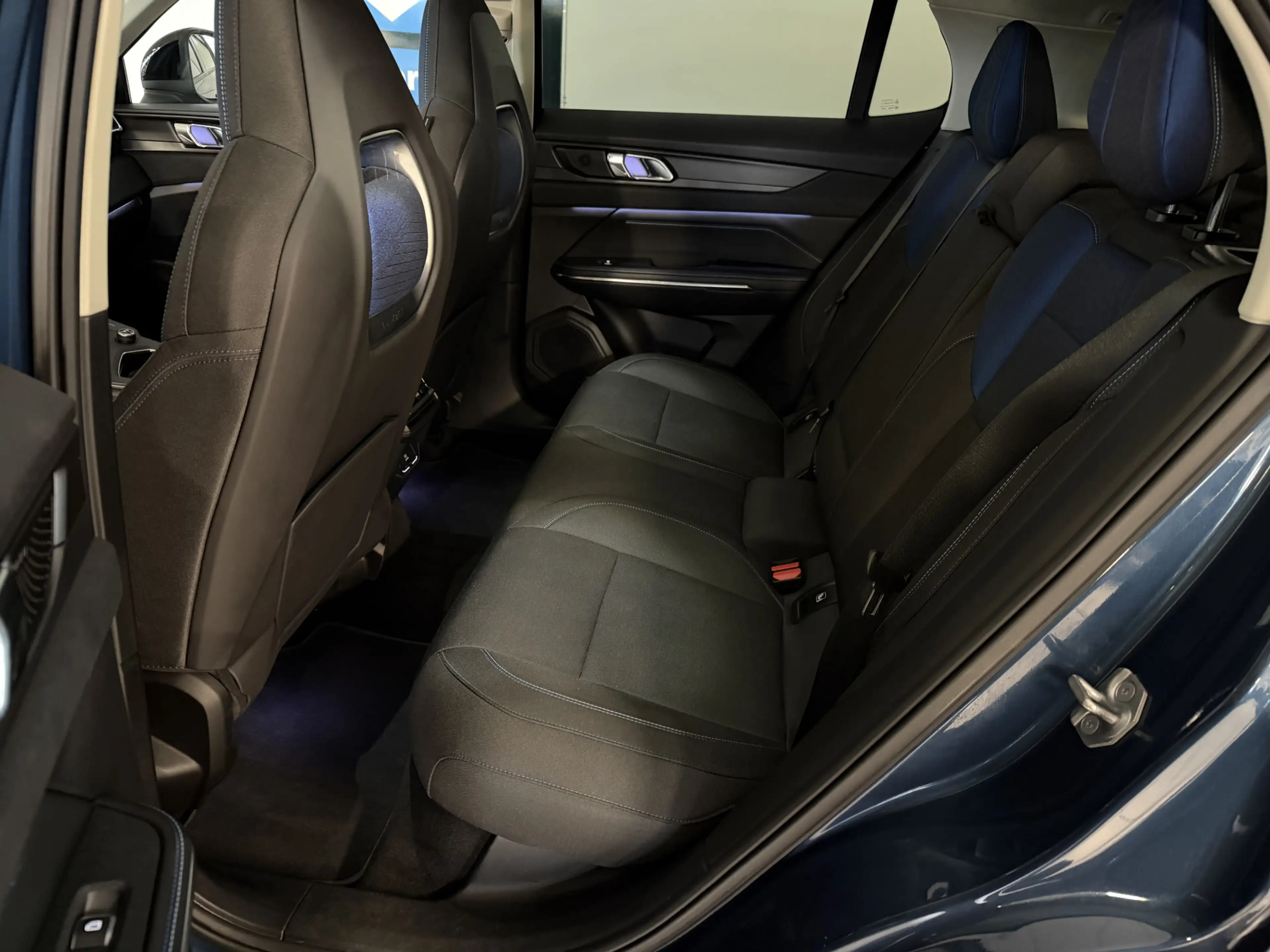 Lynk & Co 01 1.5 Phev Panoramadak /360 camera / Carplay /virtua — photo 18