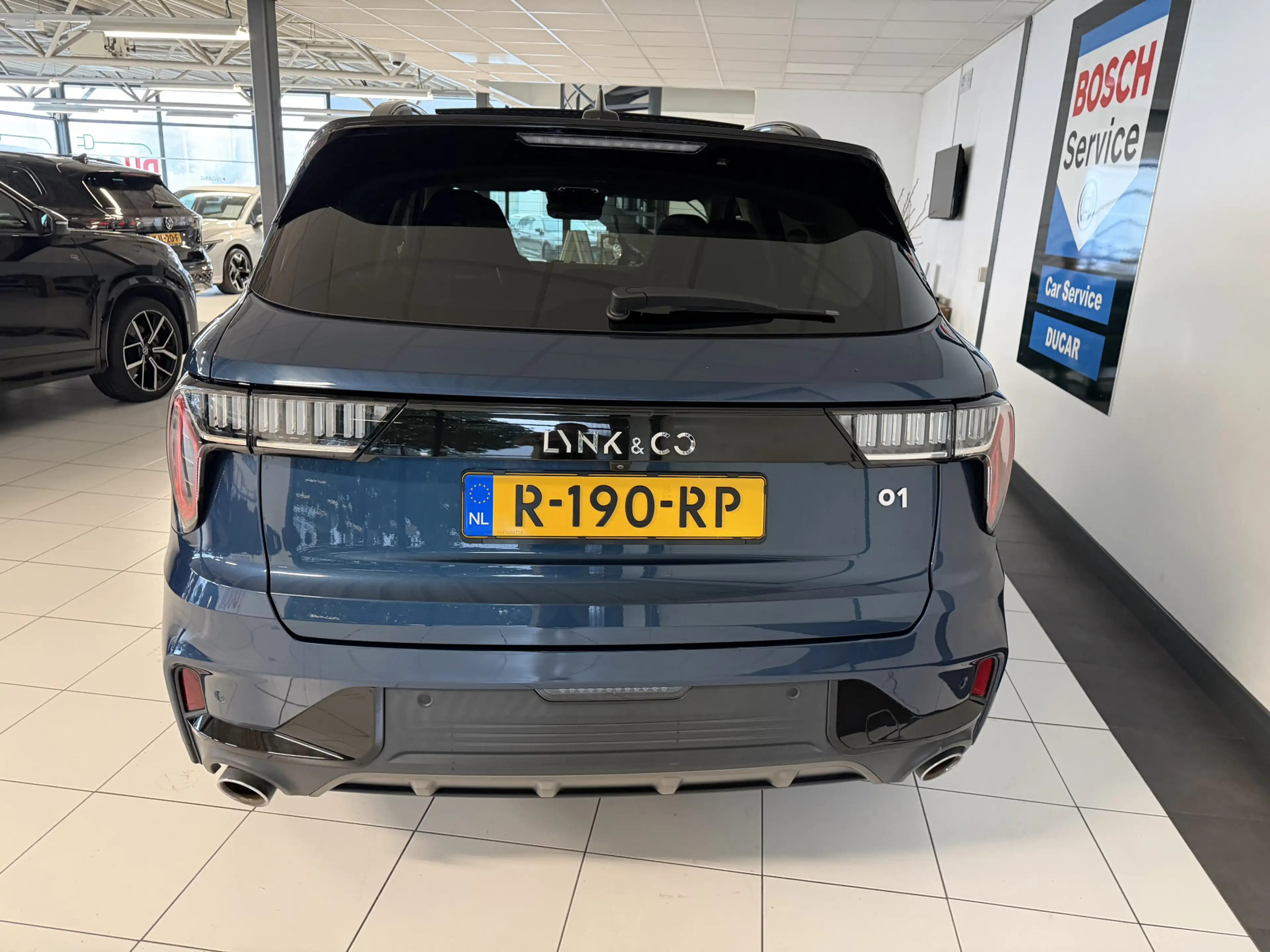 Lynk & Co 01 1.5 Phev Panoramadak /360 camera / Carplay /virtua — photo 4